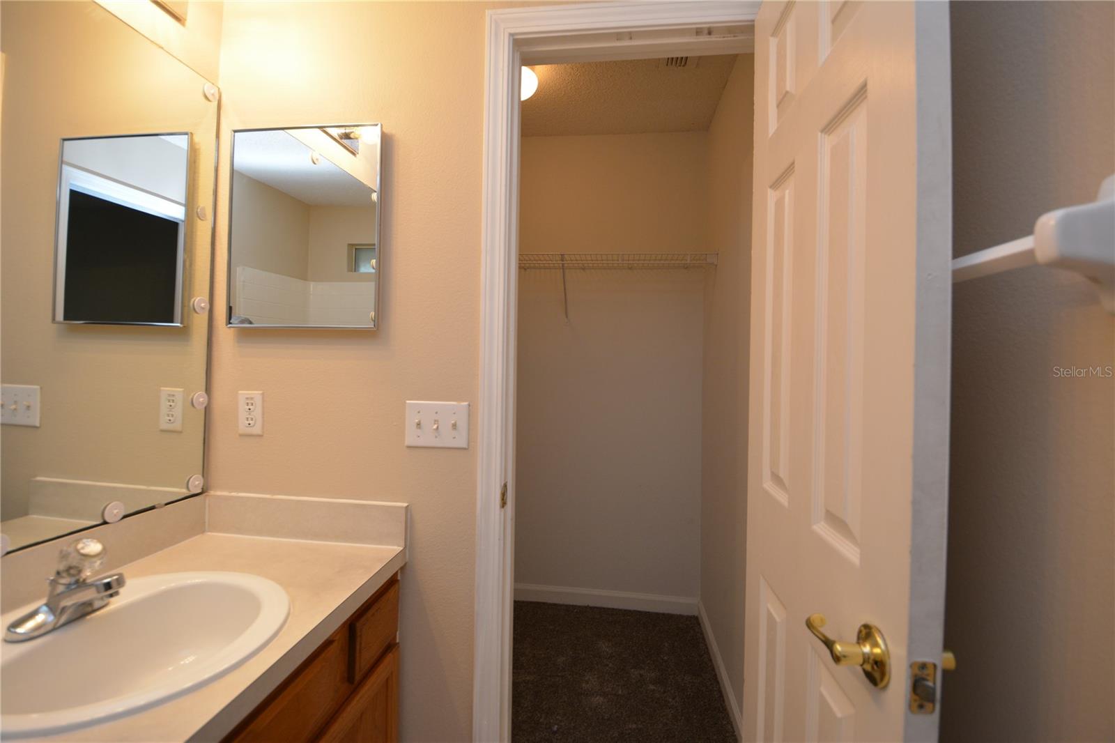 Image 20 of 20 For 35 Regent Lane B