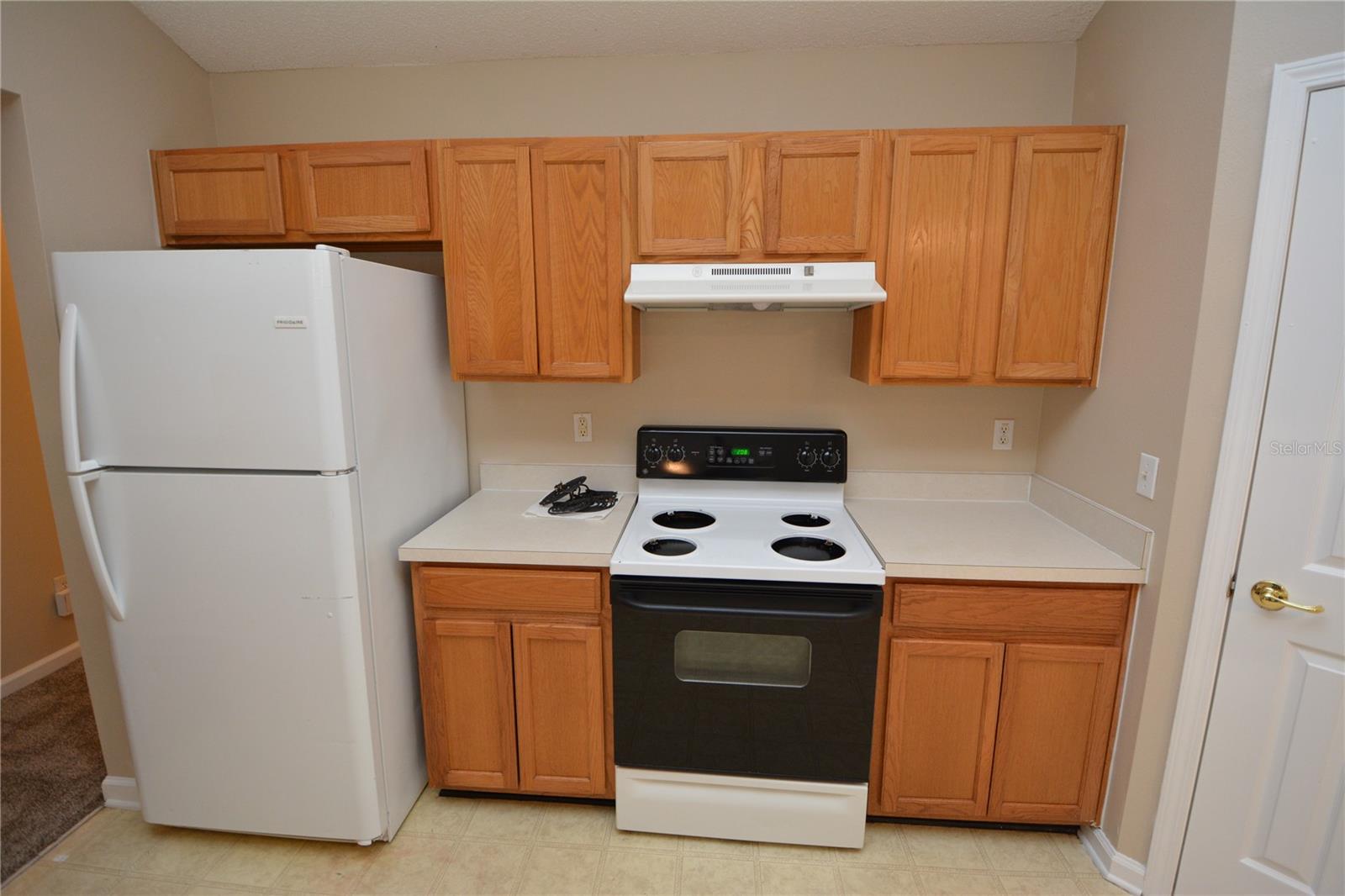 Image 4 of 20 For 35 Regent Lane B