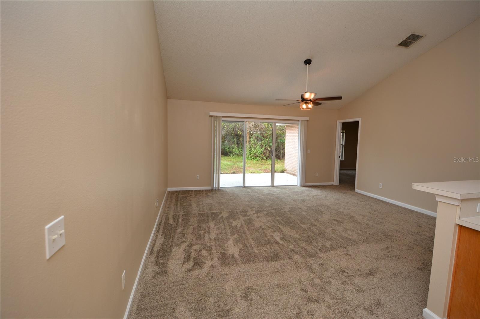 Image 6 of 20 For 35 Regent Lane B