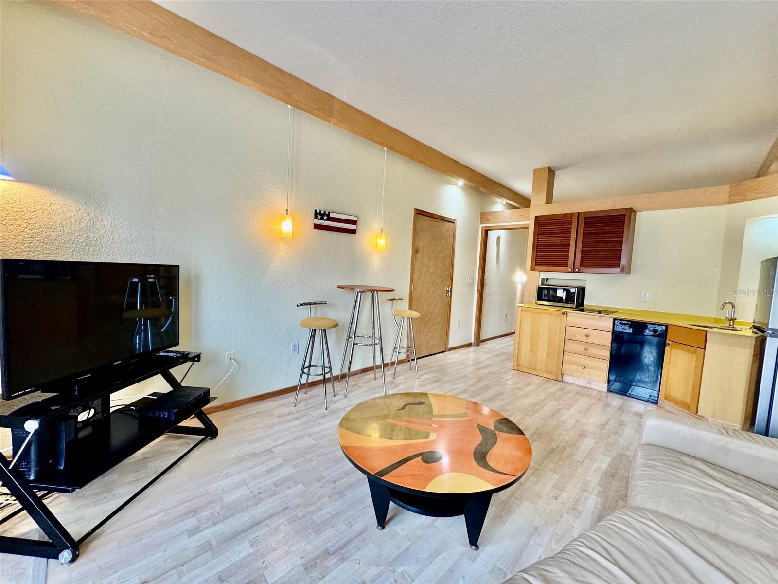 Image 3 of 10 For 101 Palm Harbor Pkwy  C328