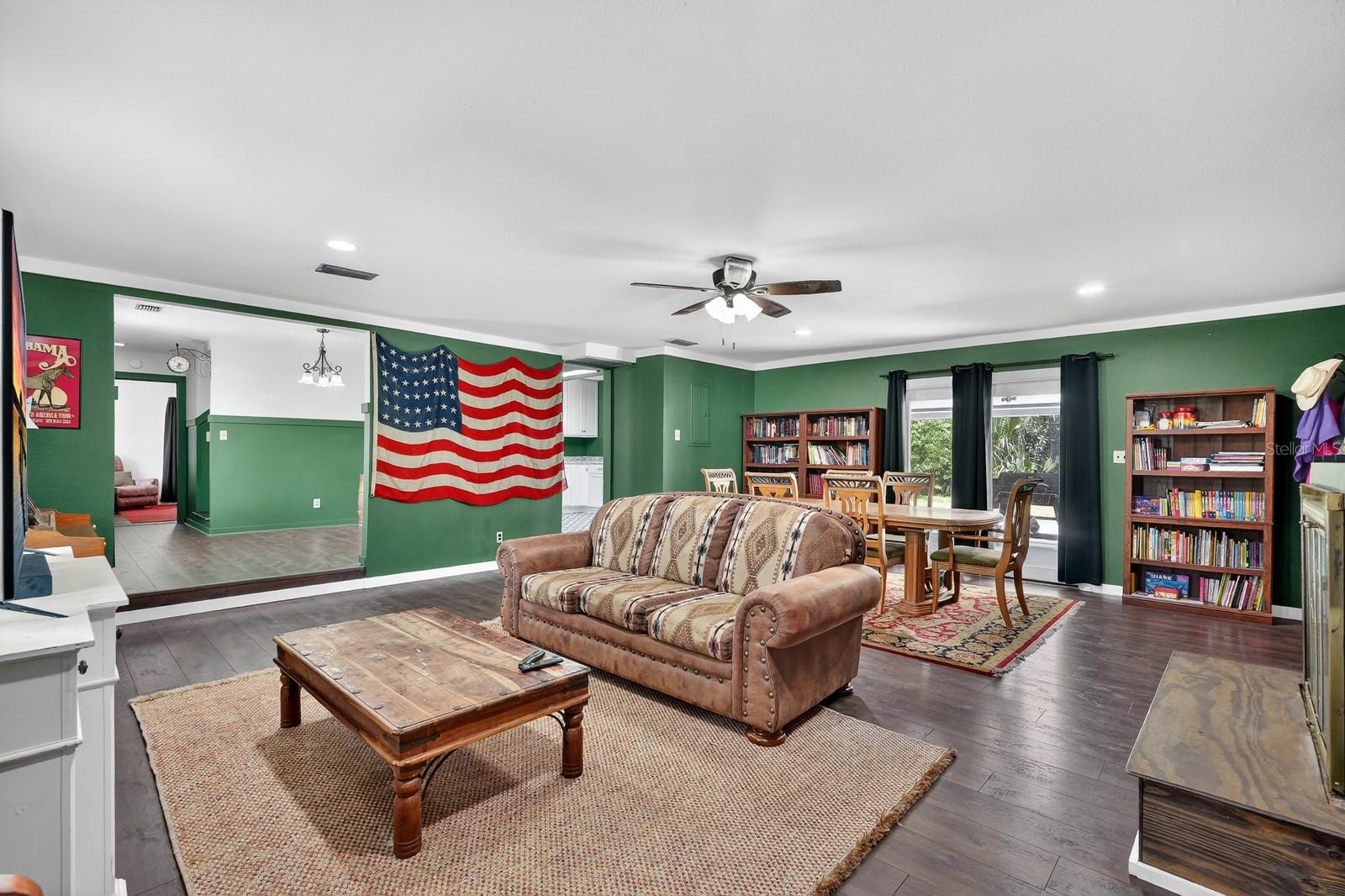 Image 18 of 55 For 116 Round Lake Circle