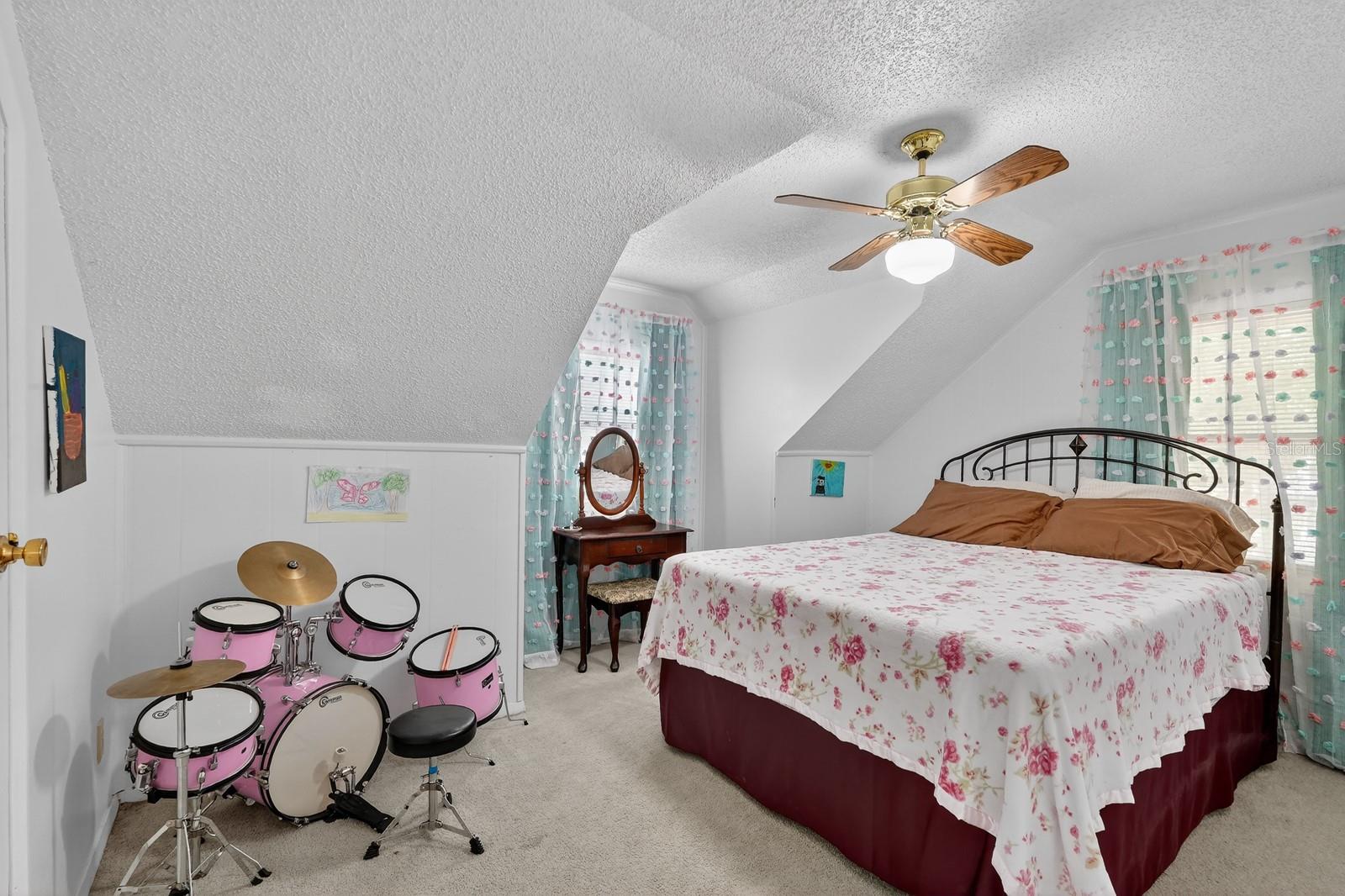 Image 28 of 55 For 116 Round Lake Circle