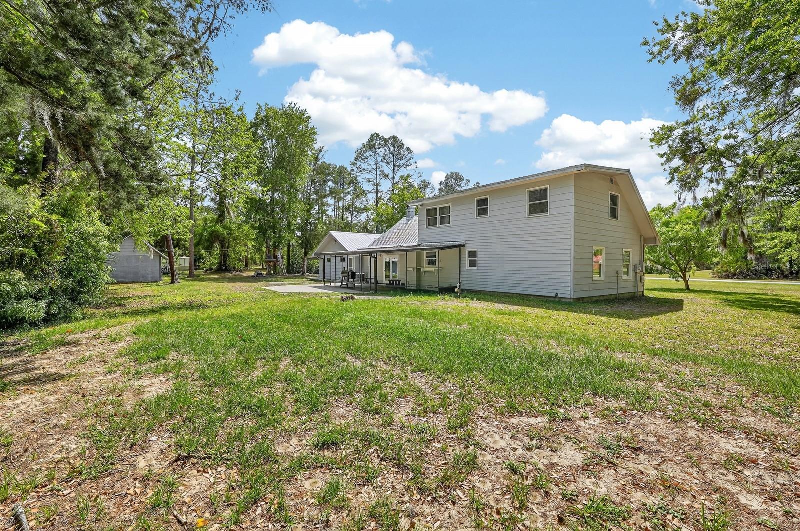 Image 36 of 55 For 116 Round Lake Circle