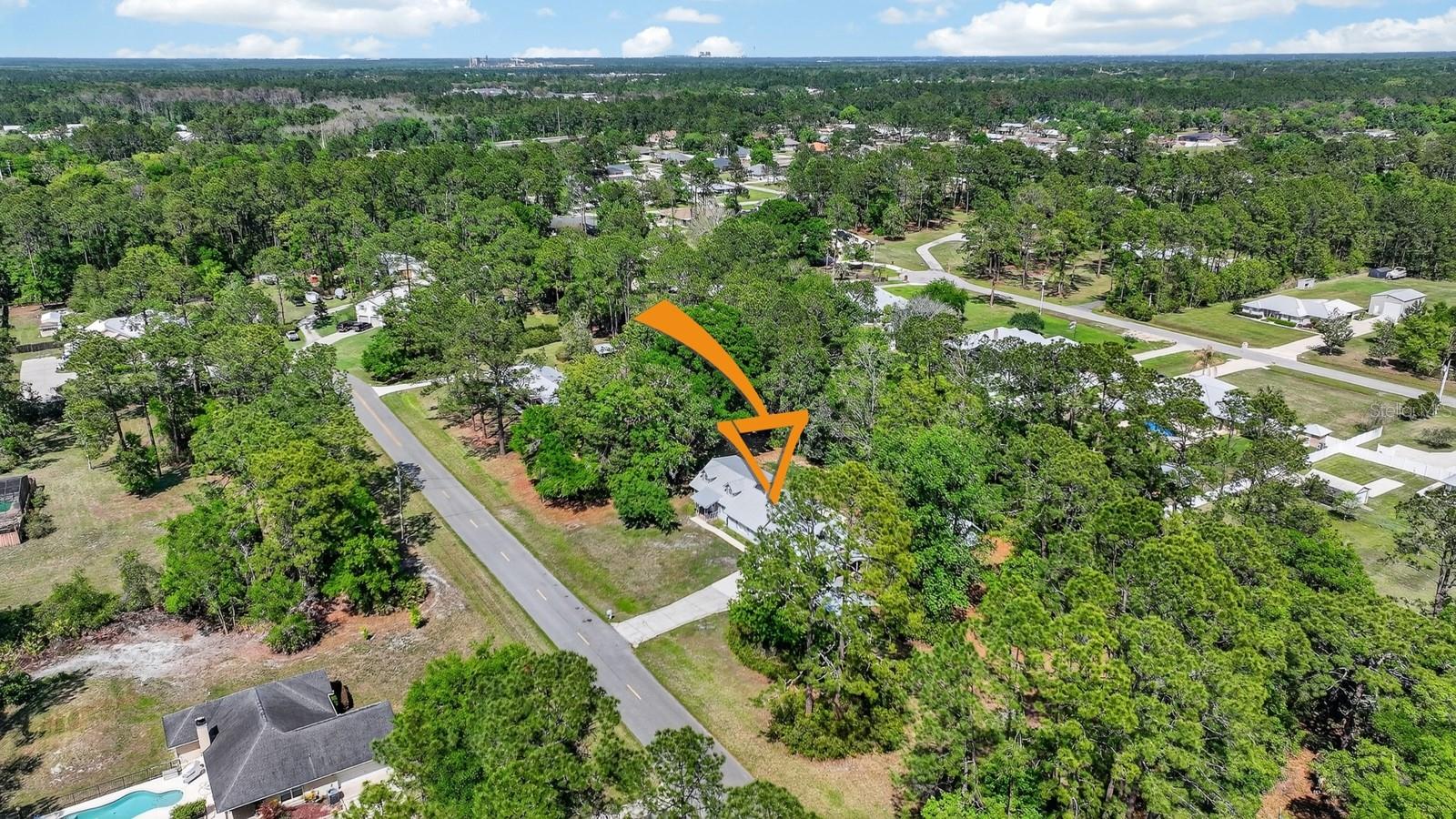 Image 43 of 55 For 116 Round Lake Circle