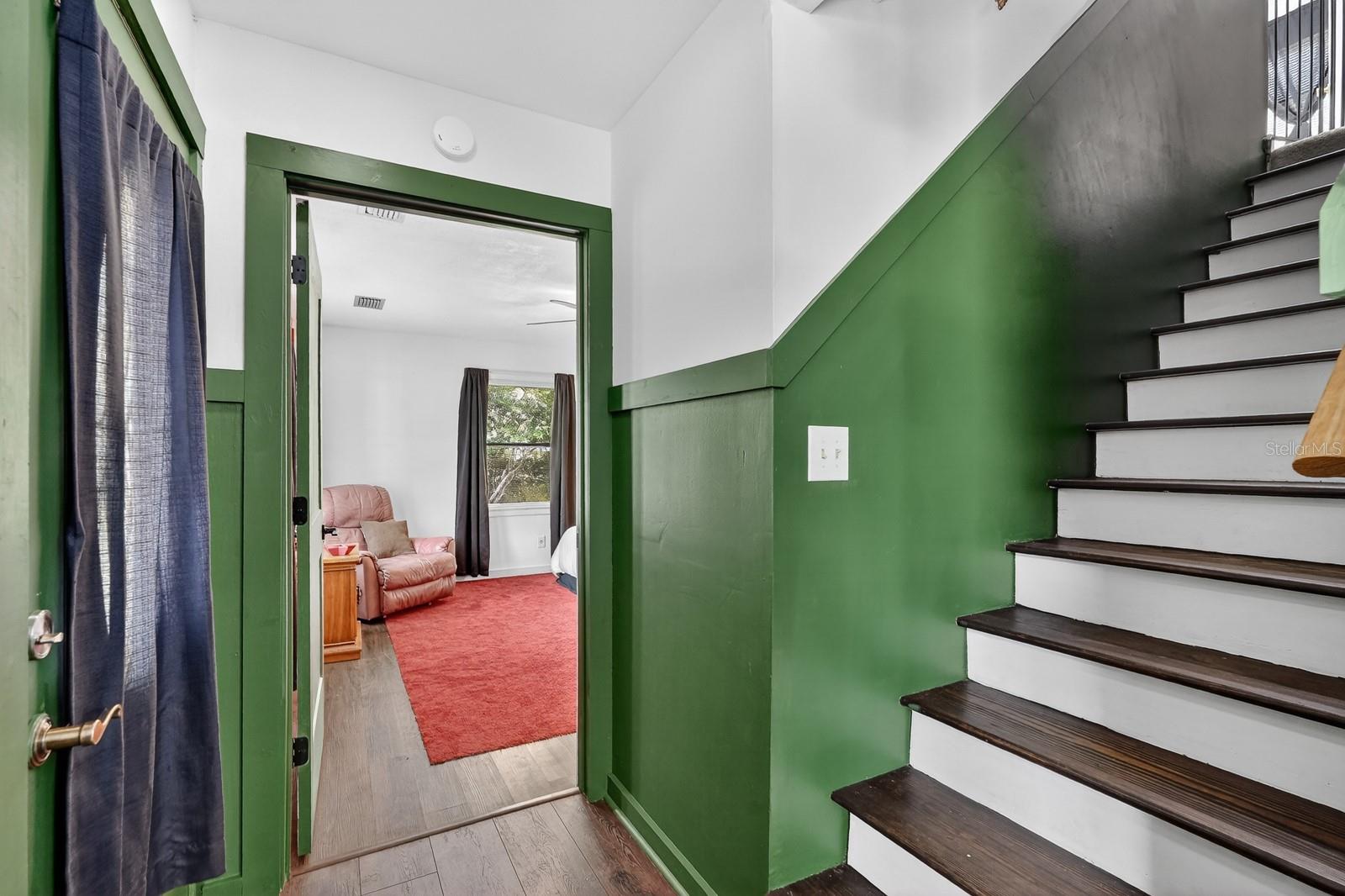 Image 8 of 55 For 116 Round Lake Circle