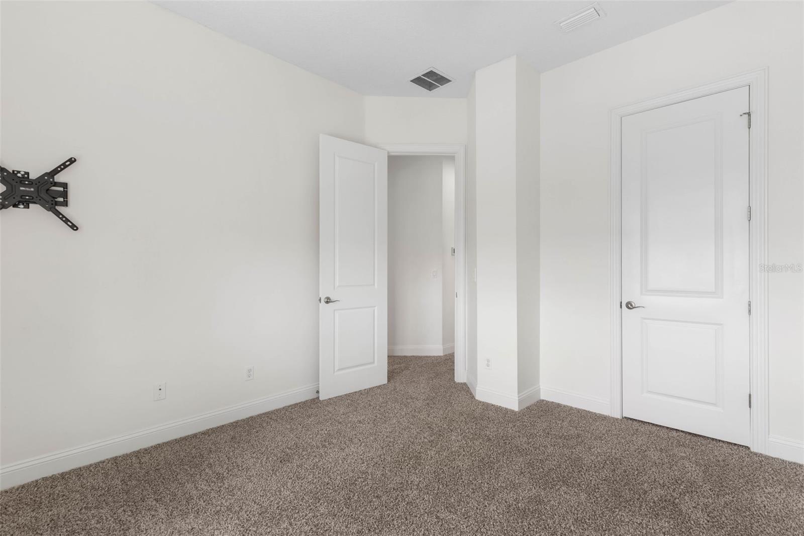 Image 44 of 85 For 2703 Morning Light Court