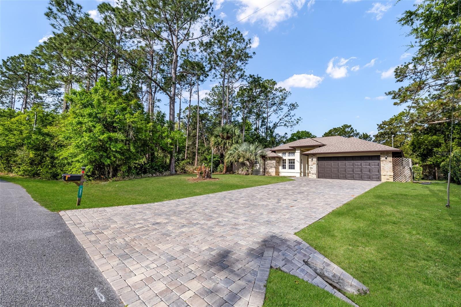 Image 12 of 57 For 282 Beachway Drive