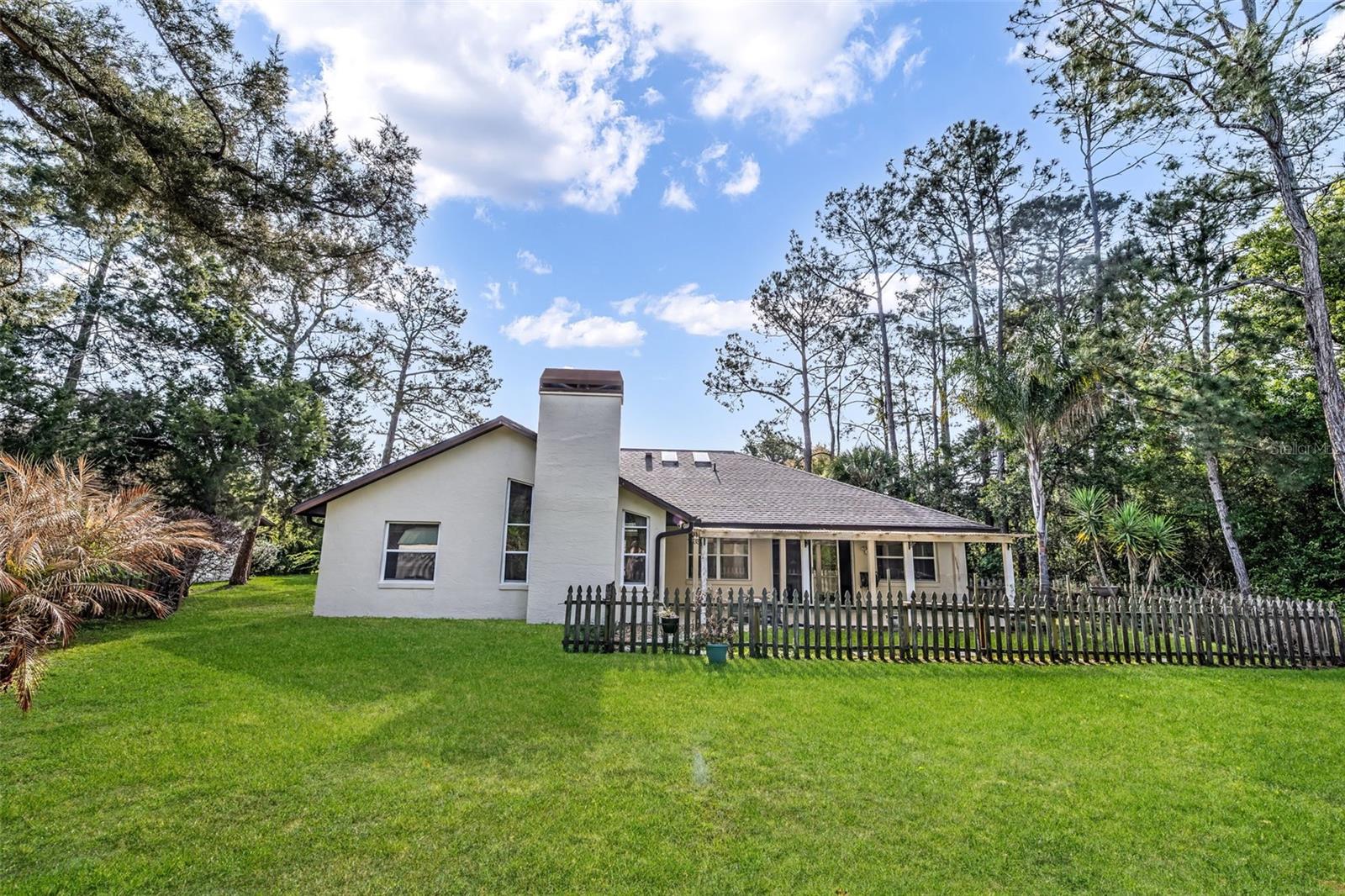 Image 20 of 57 For 282 Beachway Drive