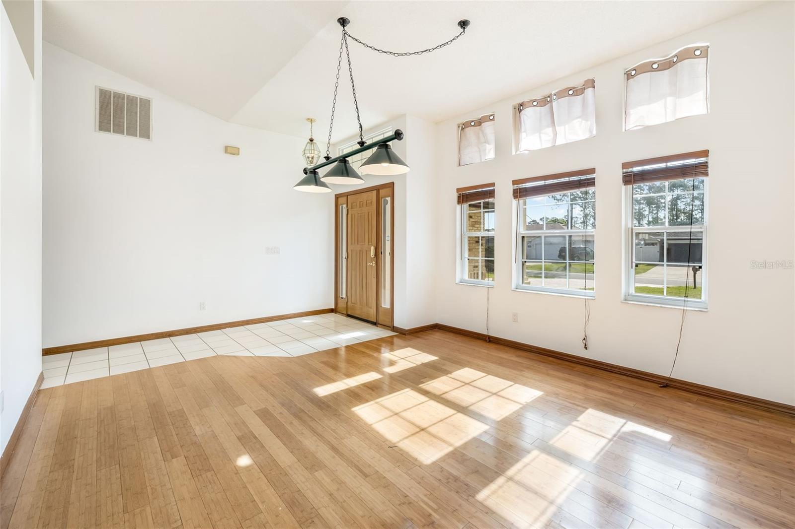 Image 24 of 57 For 282 Beachway Drive