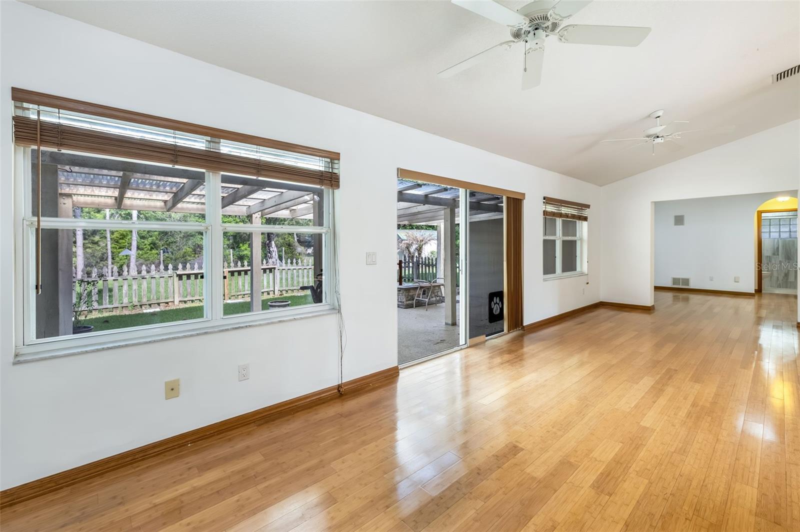 Image 30 of 57 For 282 Beachway Drive