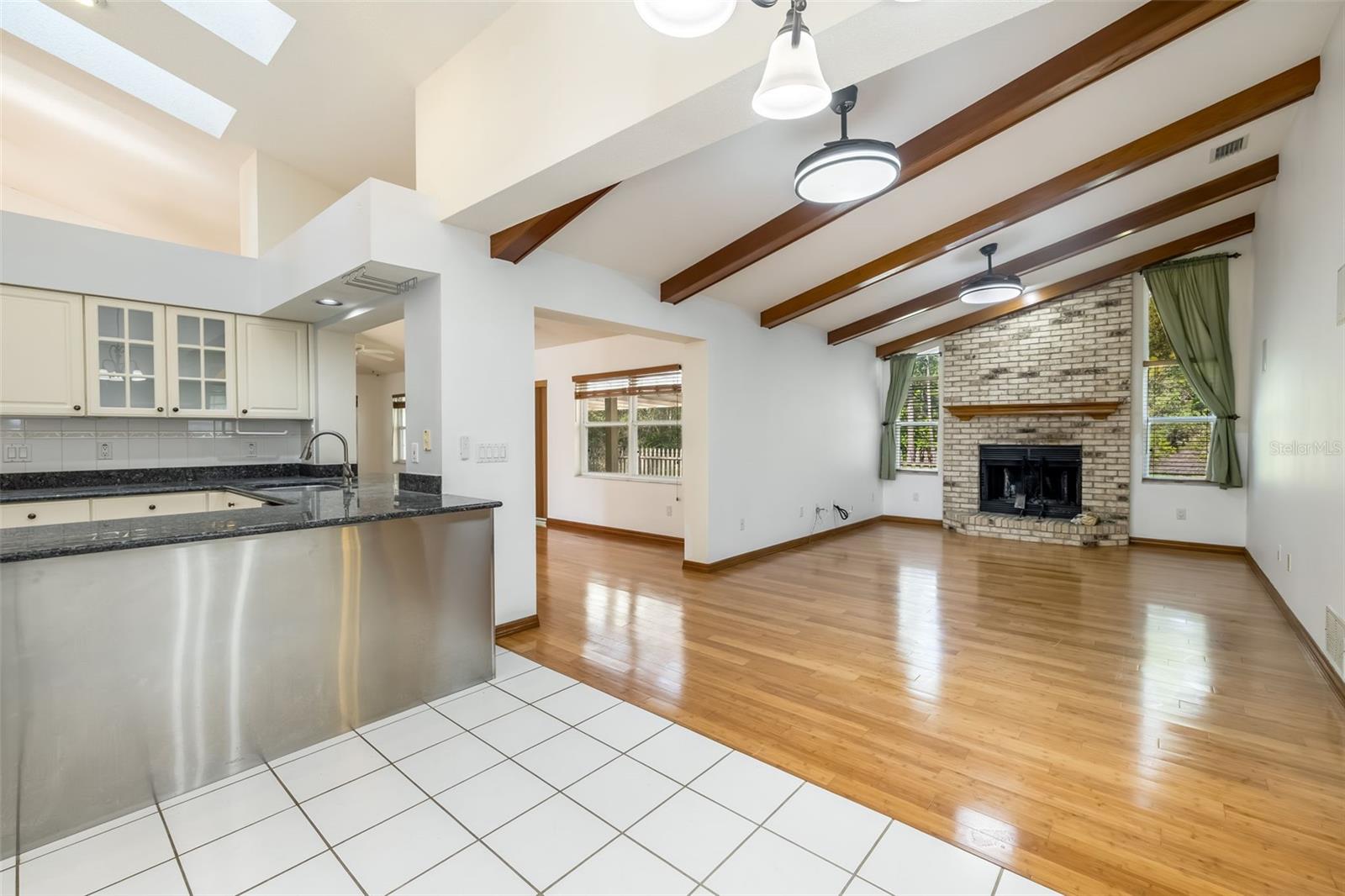 Image 31 of 57 For 282 Beachway Drive