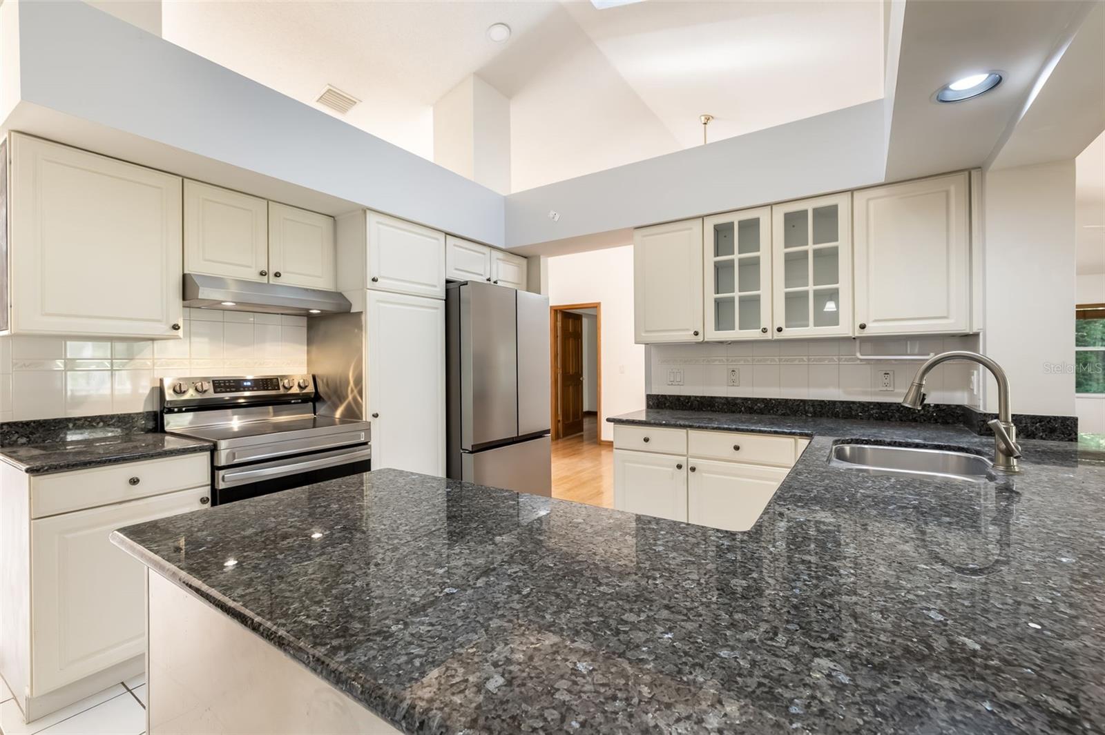 Image 34 of 57 For 282 Beachway Drive