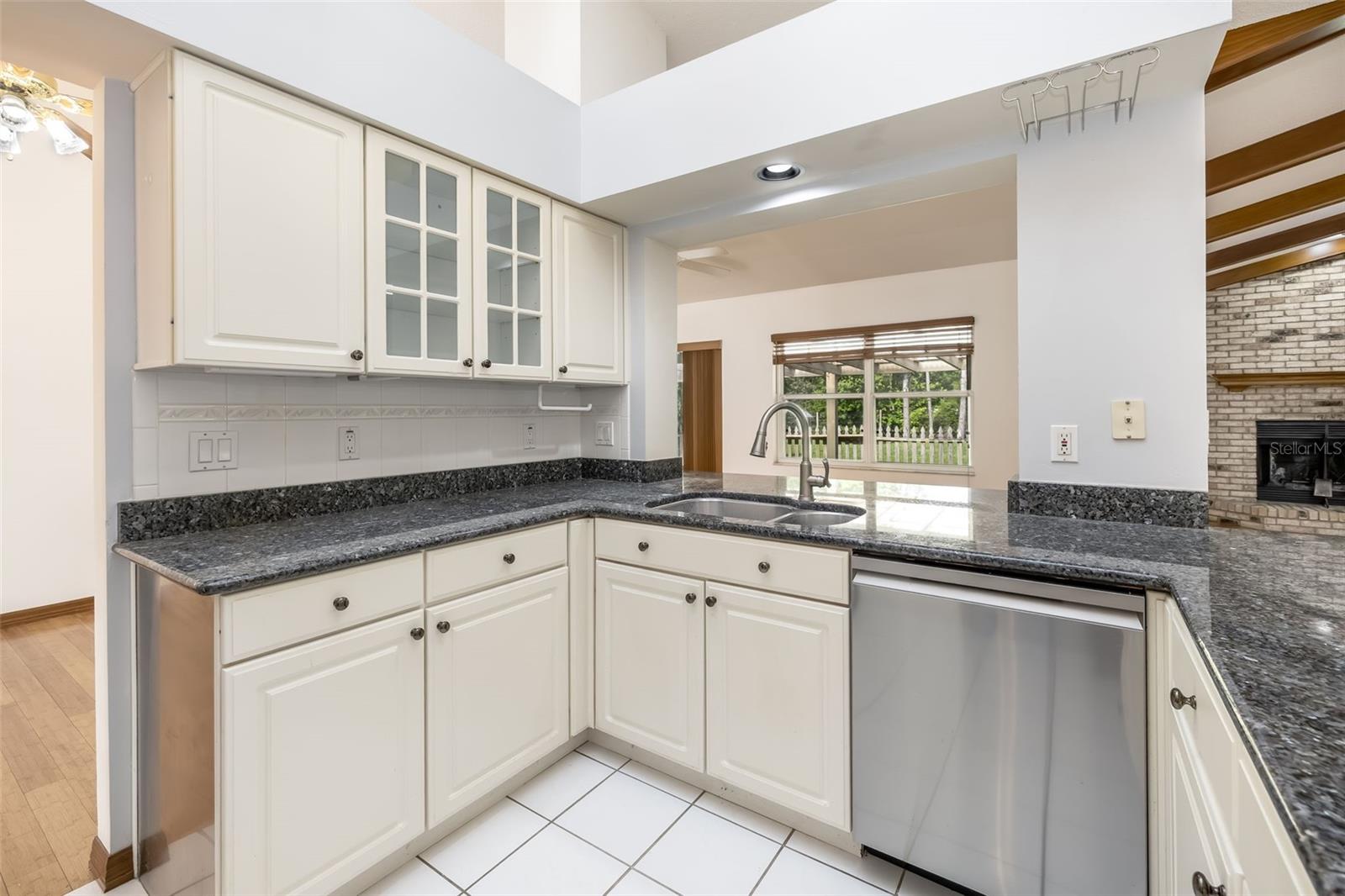 Image 36 of 57 For 282 Beachway Drive