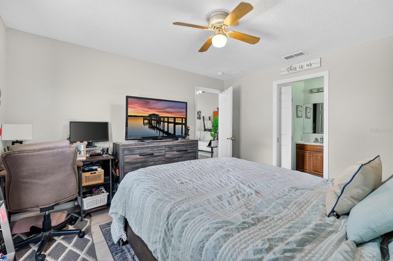 Image 20 of 29 For 6 Pleasant Lane A-b