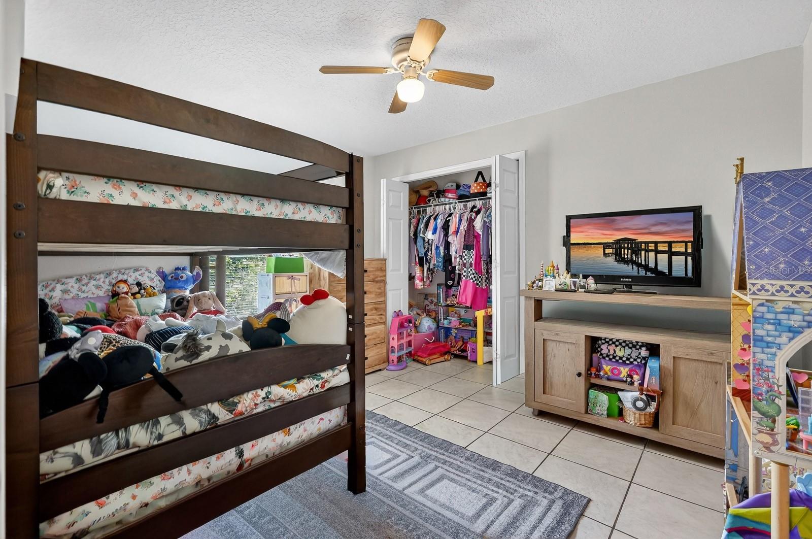 Image 23 of 29 For 6 Pleasant Lane A-b