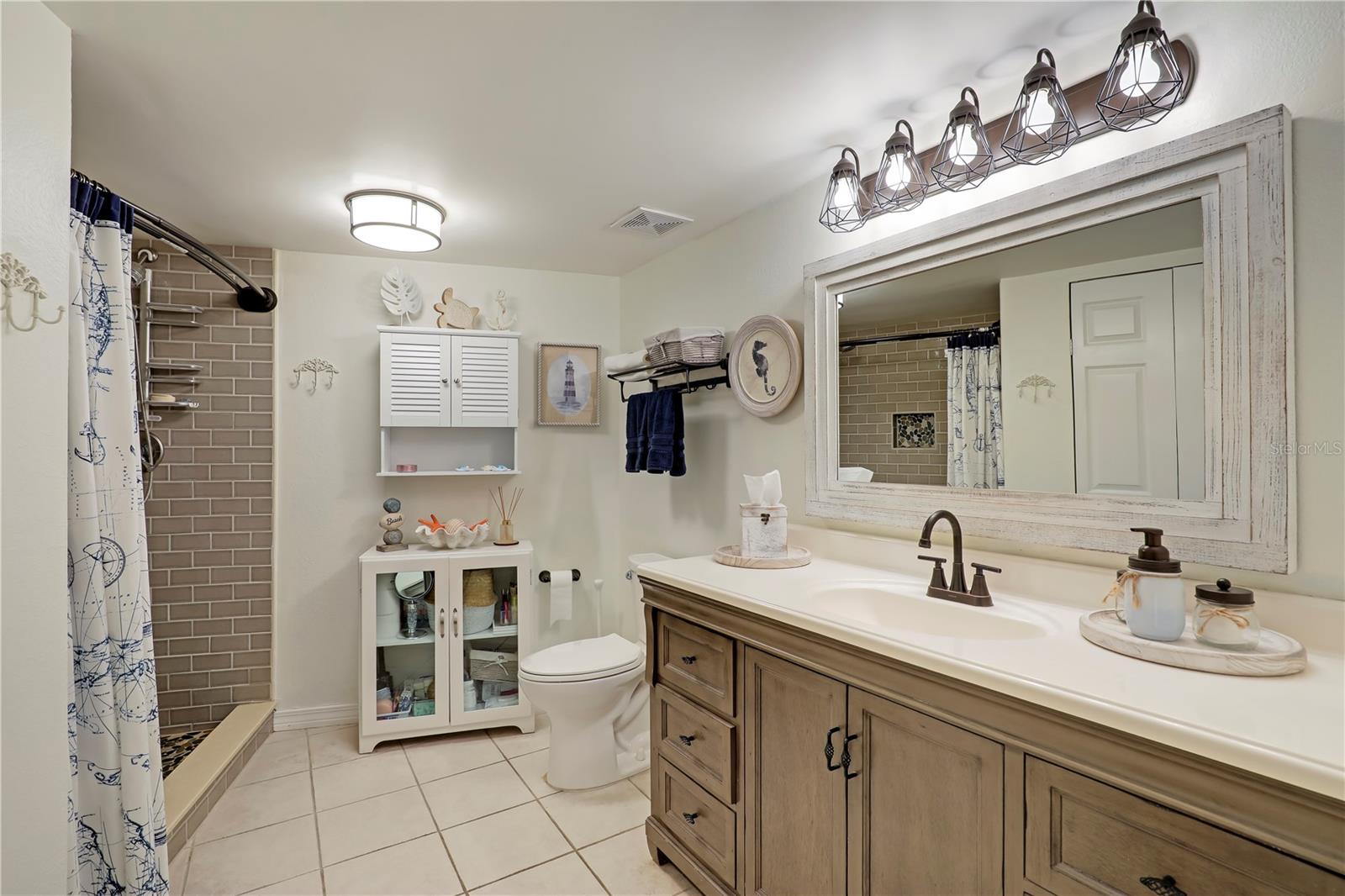 Image 27 of 59 For 110 Ocean Hollow Lane 101