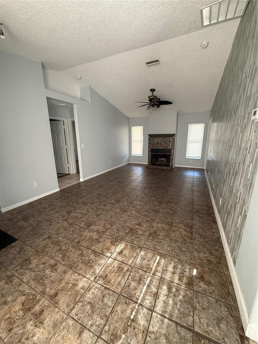 Image 6 of 14 For 39 Beechwood Lane