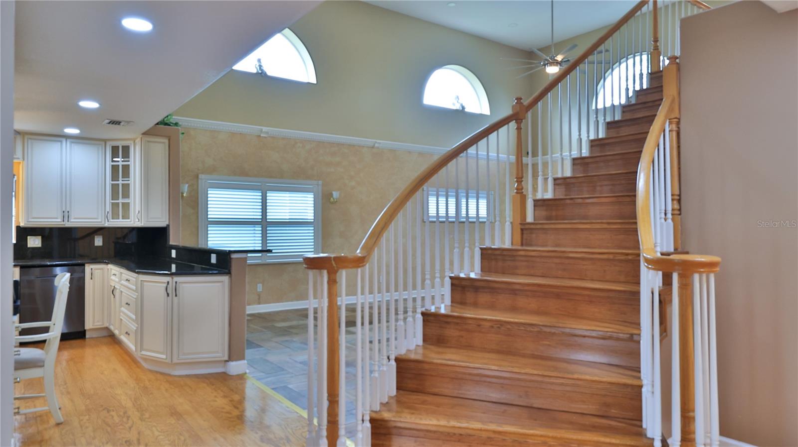 Image 16 of 47 For 87 Cimmaron Drive