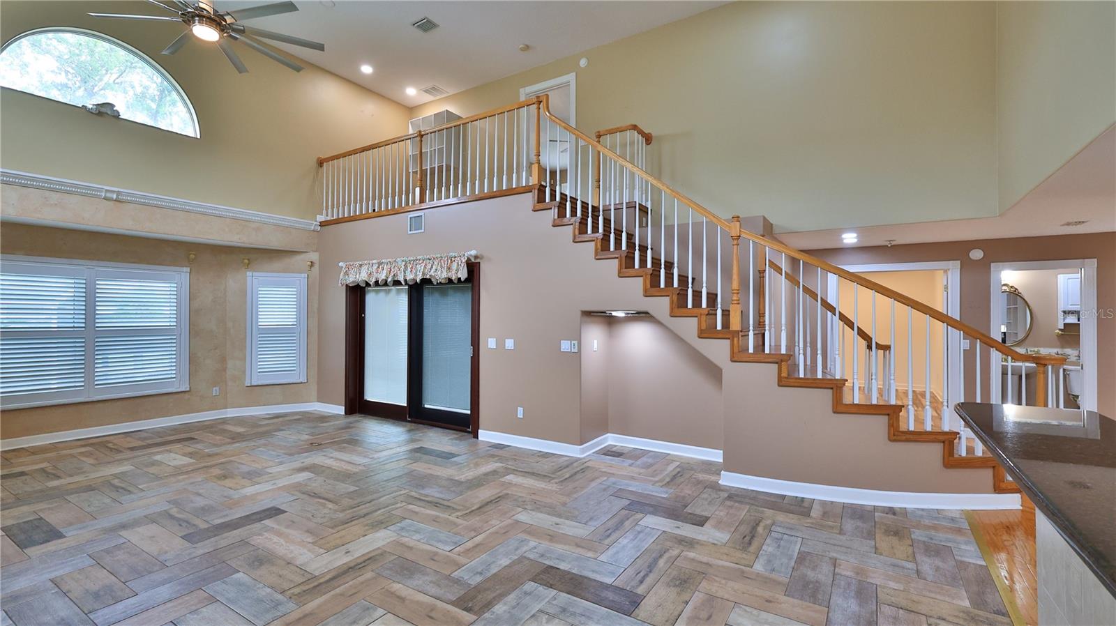 Image 21 of 47 For 87 Cimmaron Drive