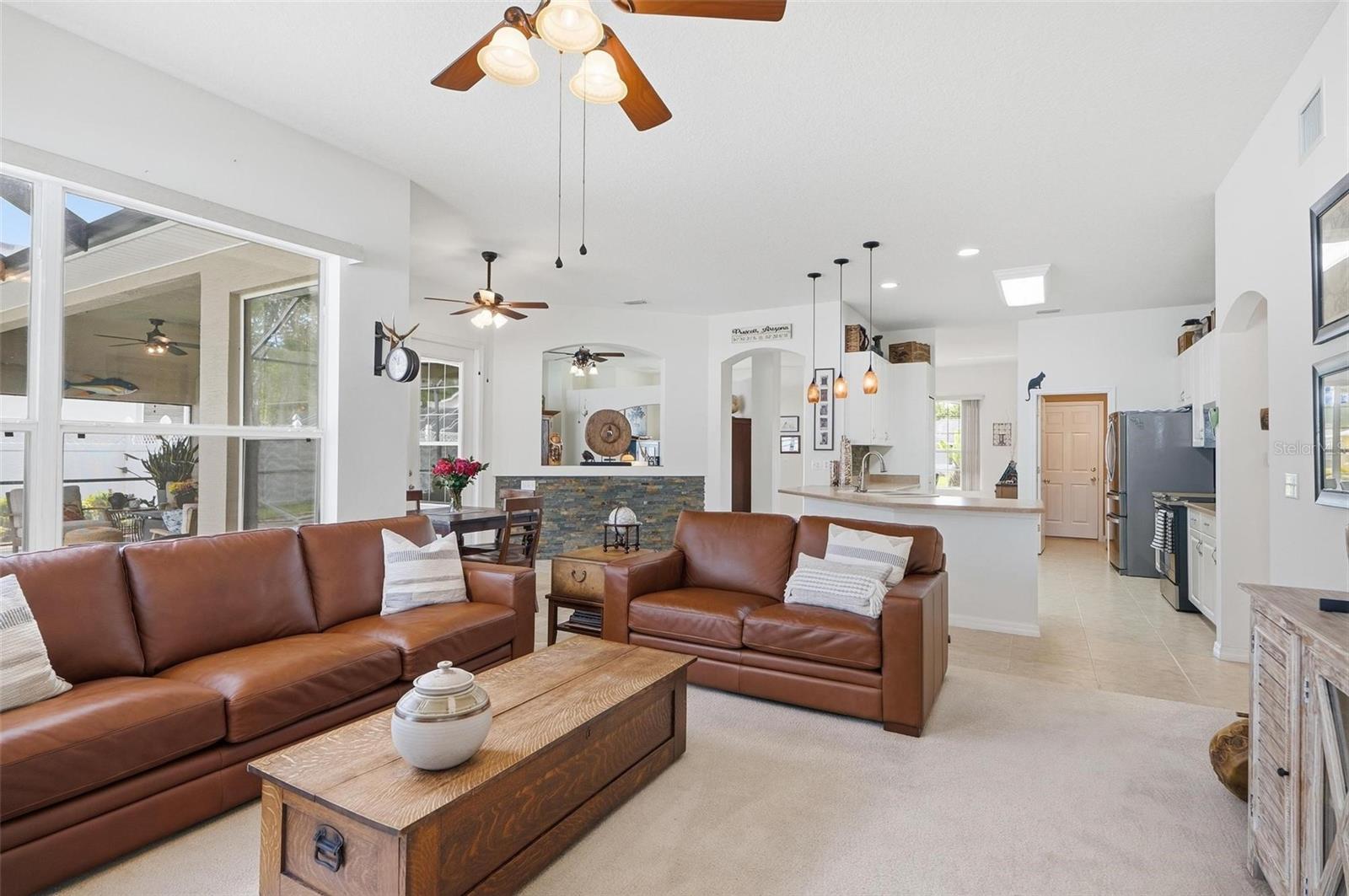 Image 17 of 96 For 21 Woodshire Lane