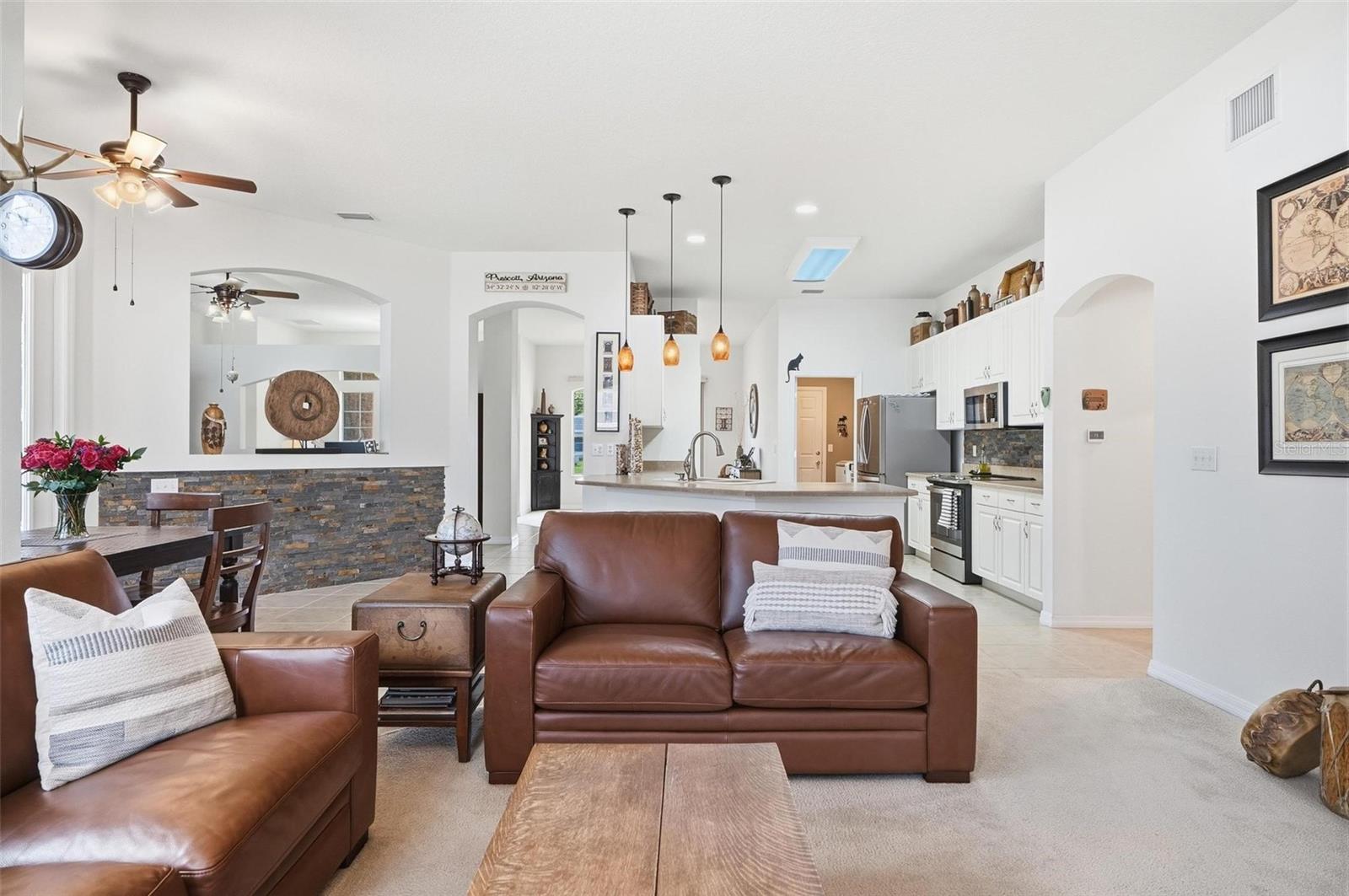 Image 20 of 96 For 21 Woodshire Lane