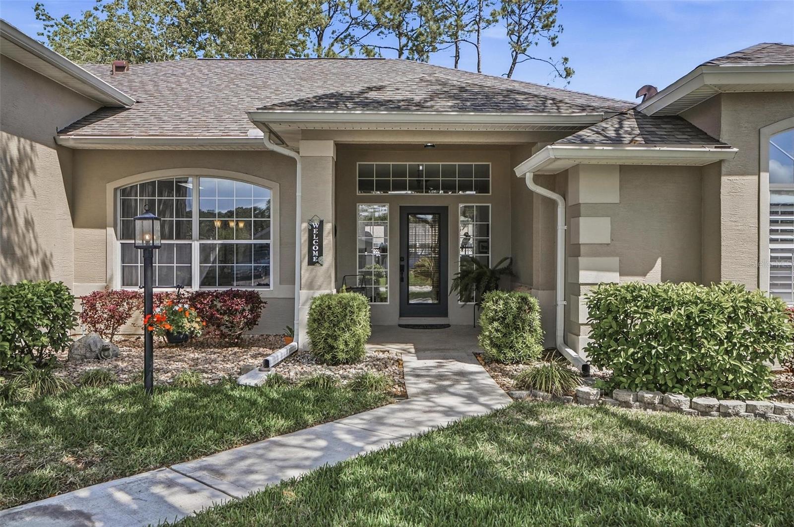 Image 3 of 96 For 21 Woodshire Lane