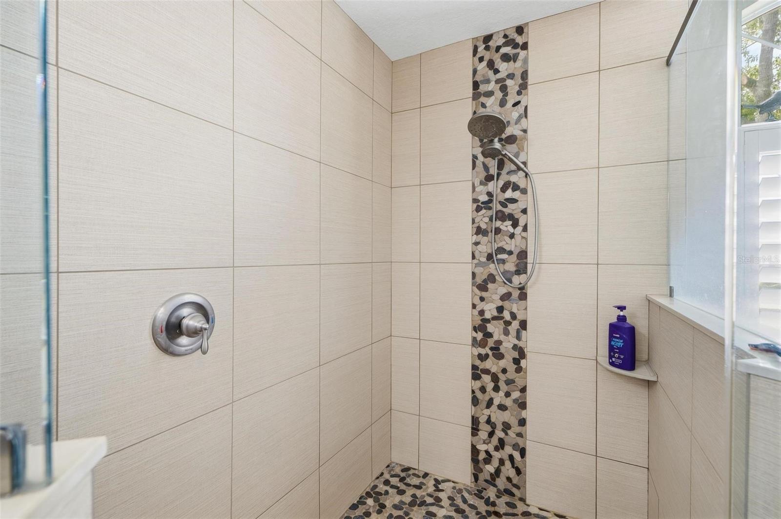 Image 44 of 96 For 21 Woodshire Lane