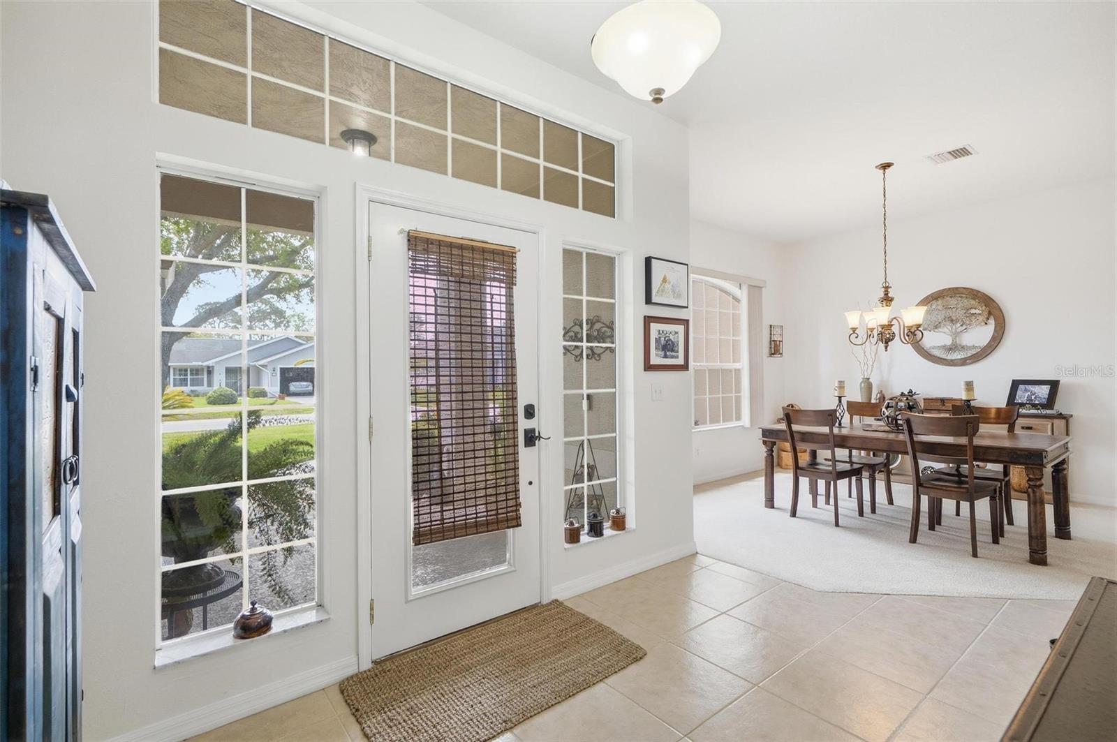 Image 6 of 96 For 21 Woodshire Lane