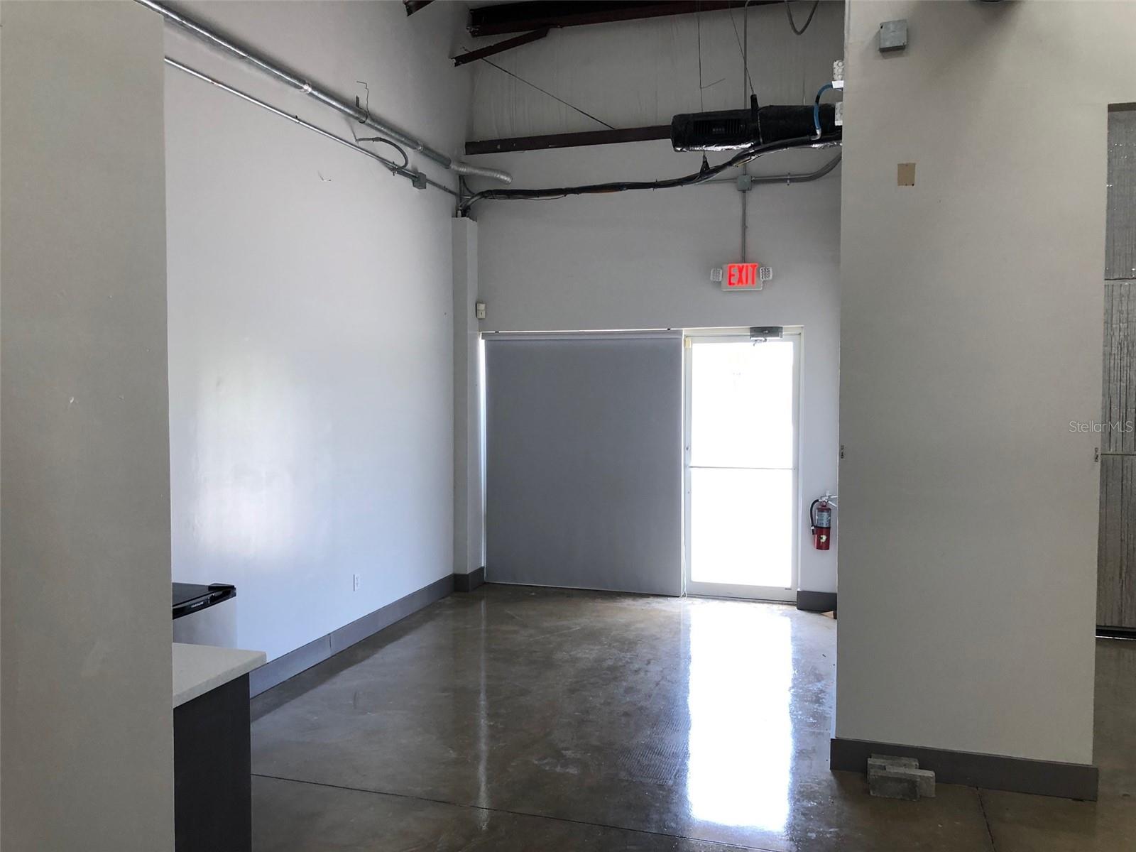 Image 8 of 13 For 2323 State Street 56