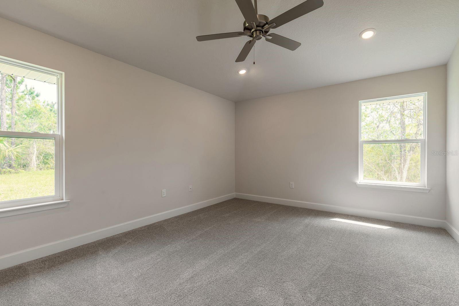 Image 18 of 44 For 18 Squadron Place