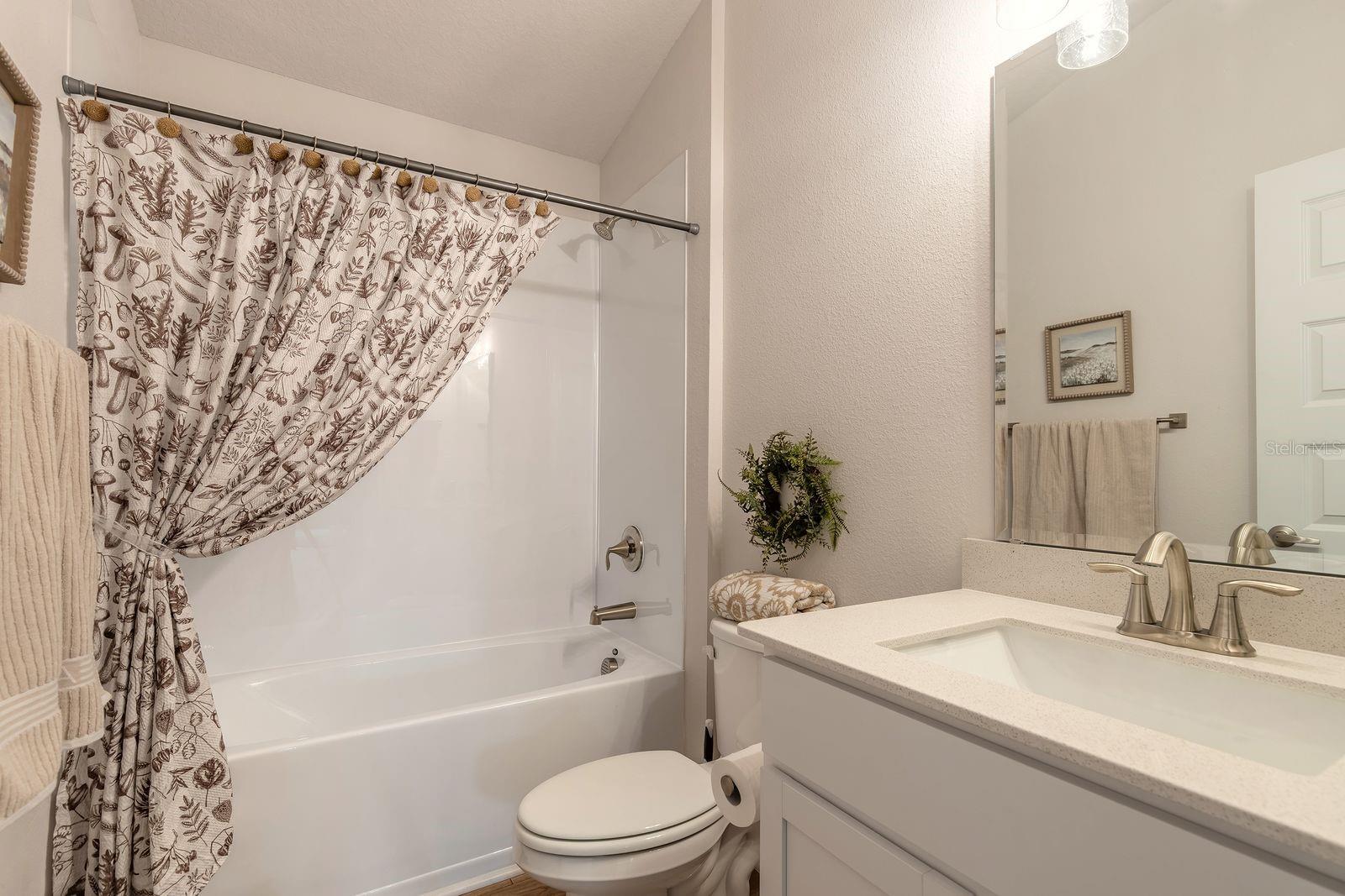 Image 26 of 44 For 18 Squadron Place