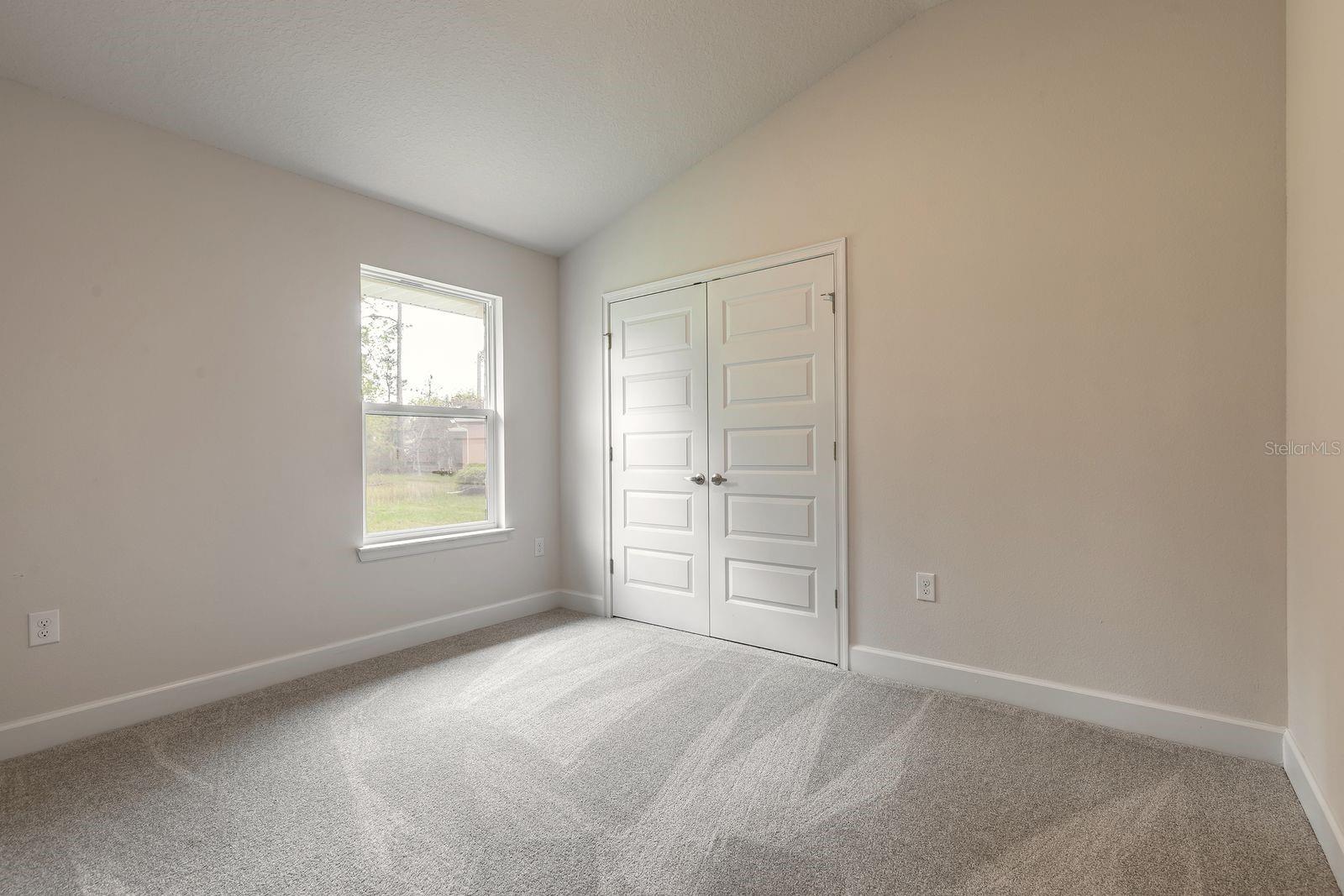 Image 28 of 44 For 18 Squadron Place