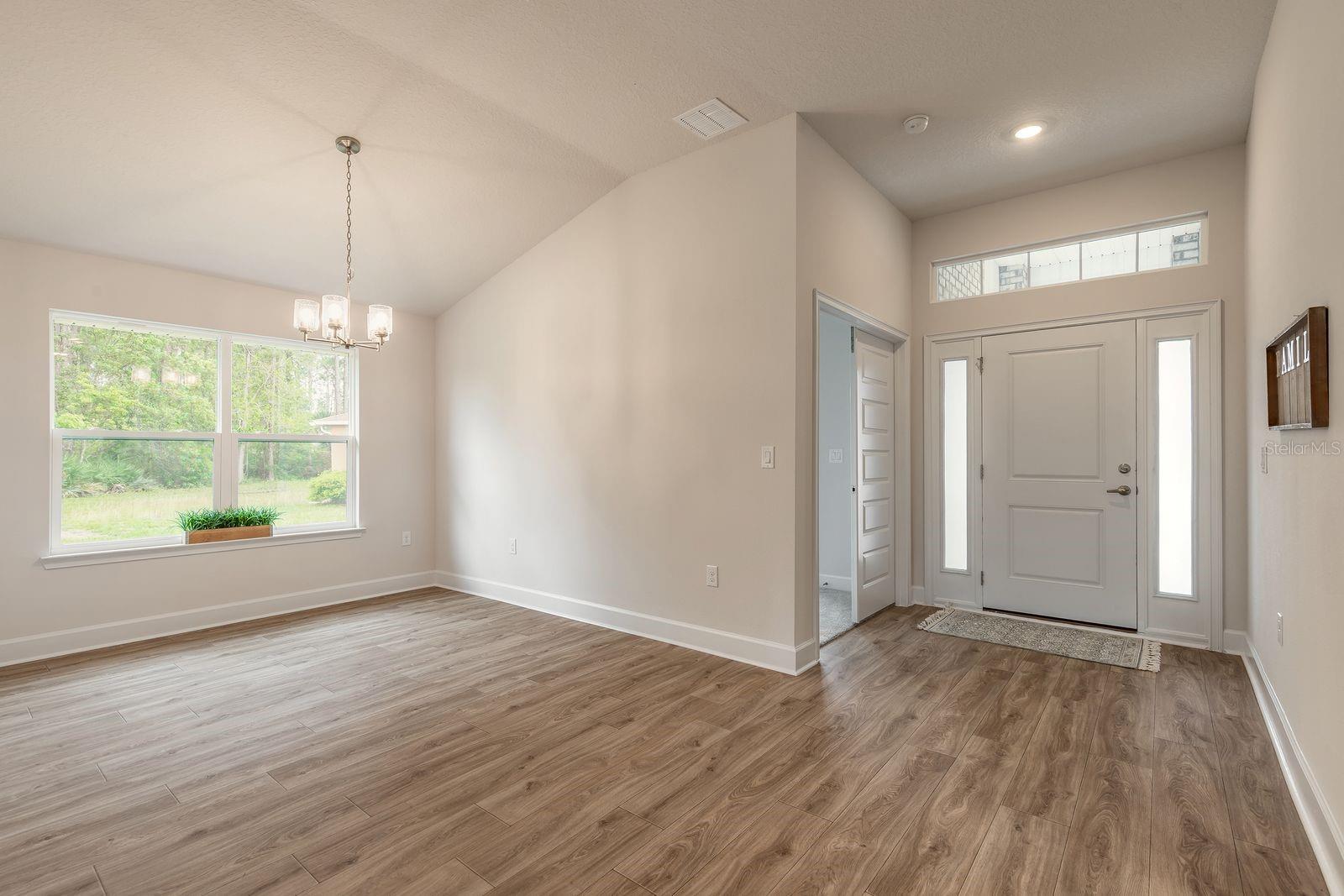 Image 5 of 44 For 18 Squadron Place