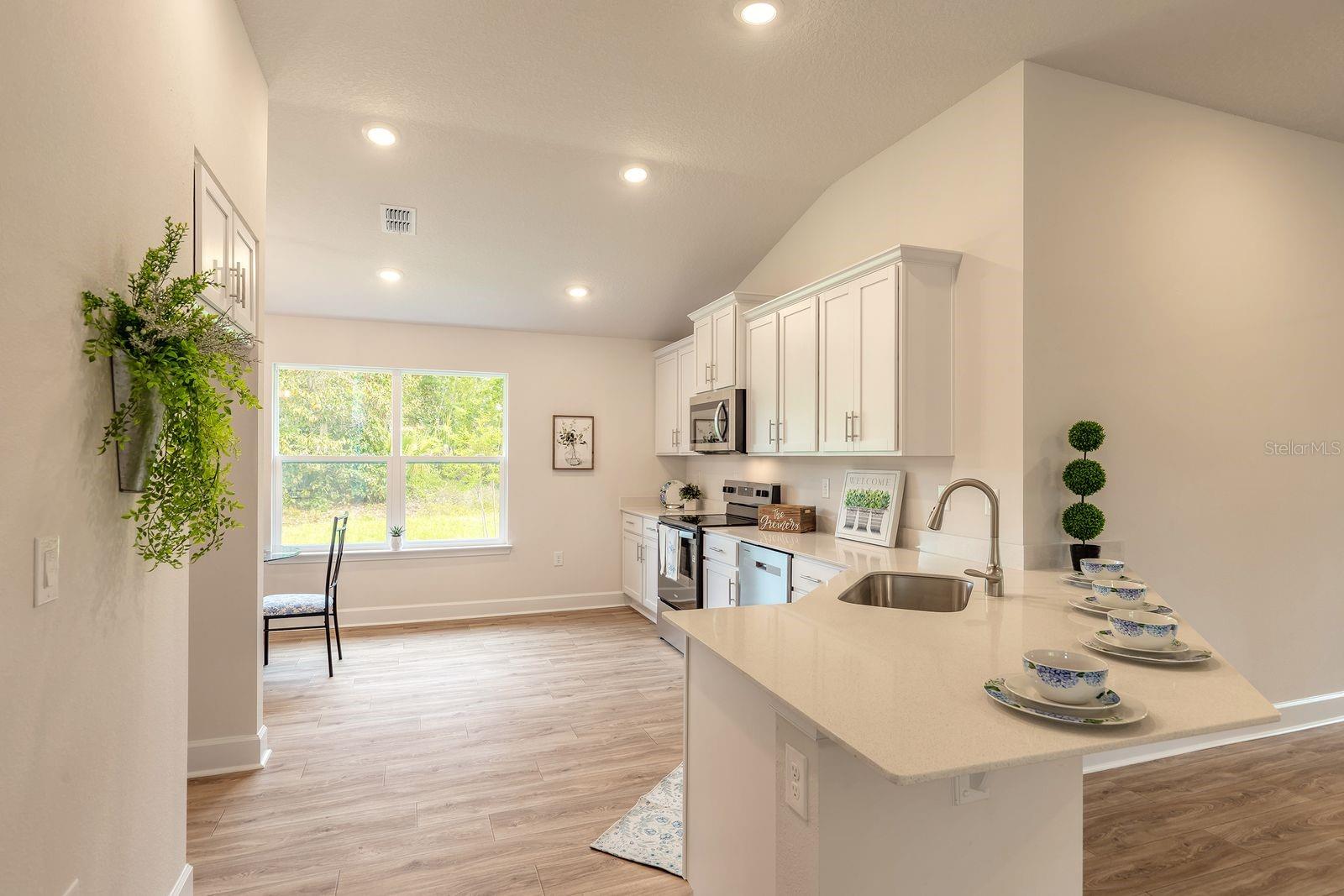 Image 6 of 44 For 18 Squadron Place