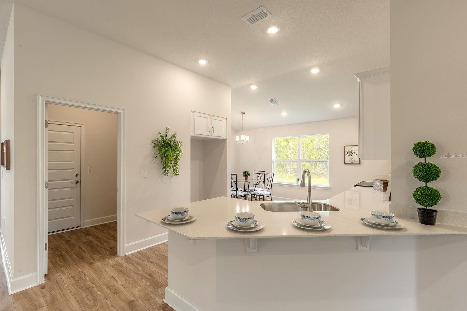 Image 7 of 44 For 18 Squadron Place