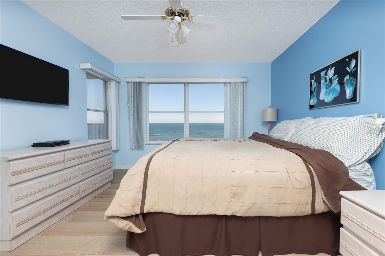 Image 31 of 51 For 1183 Ocean Shore Boulevard 505