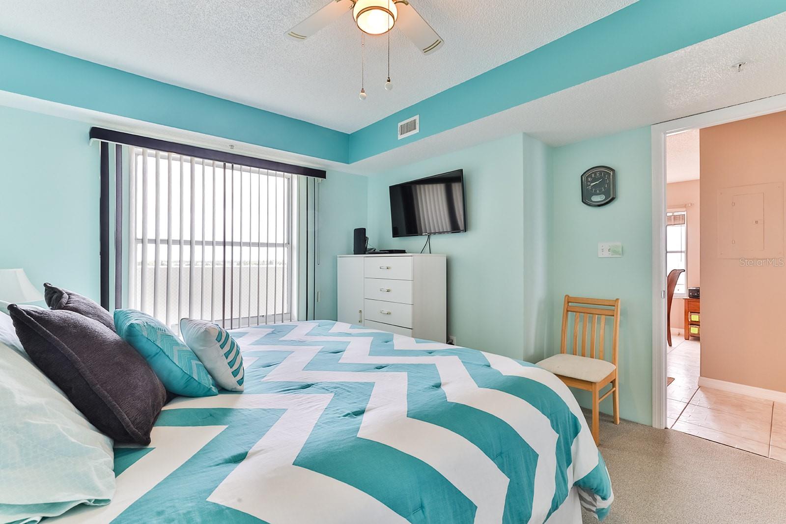 Image 36 of 51 For 1183 Ocean Shore Boulevard 505