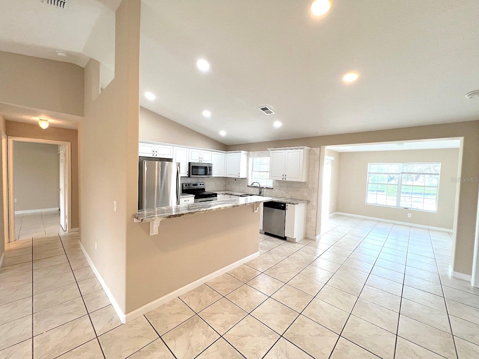 Image 13 of 39 For 142 Rolling Sands Drive