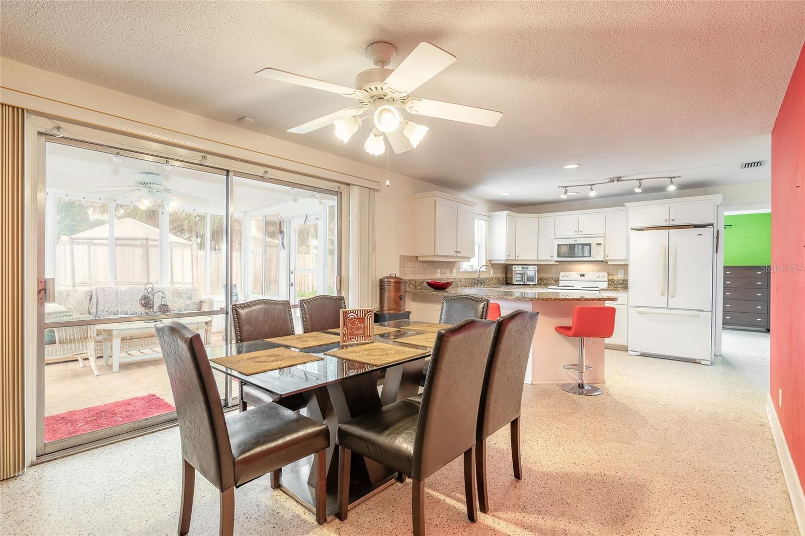 Image 10 of 25 For 3011 Oleander Avenue