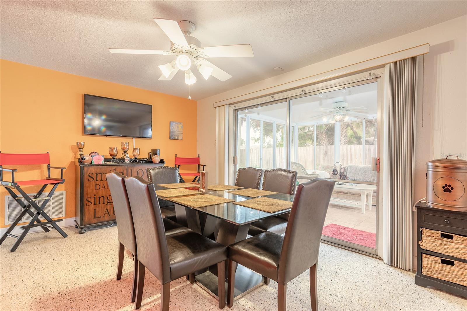 Image 11 of 25 For 3011 Oleander Avenue