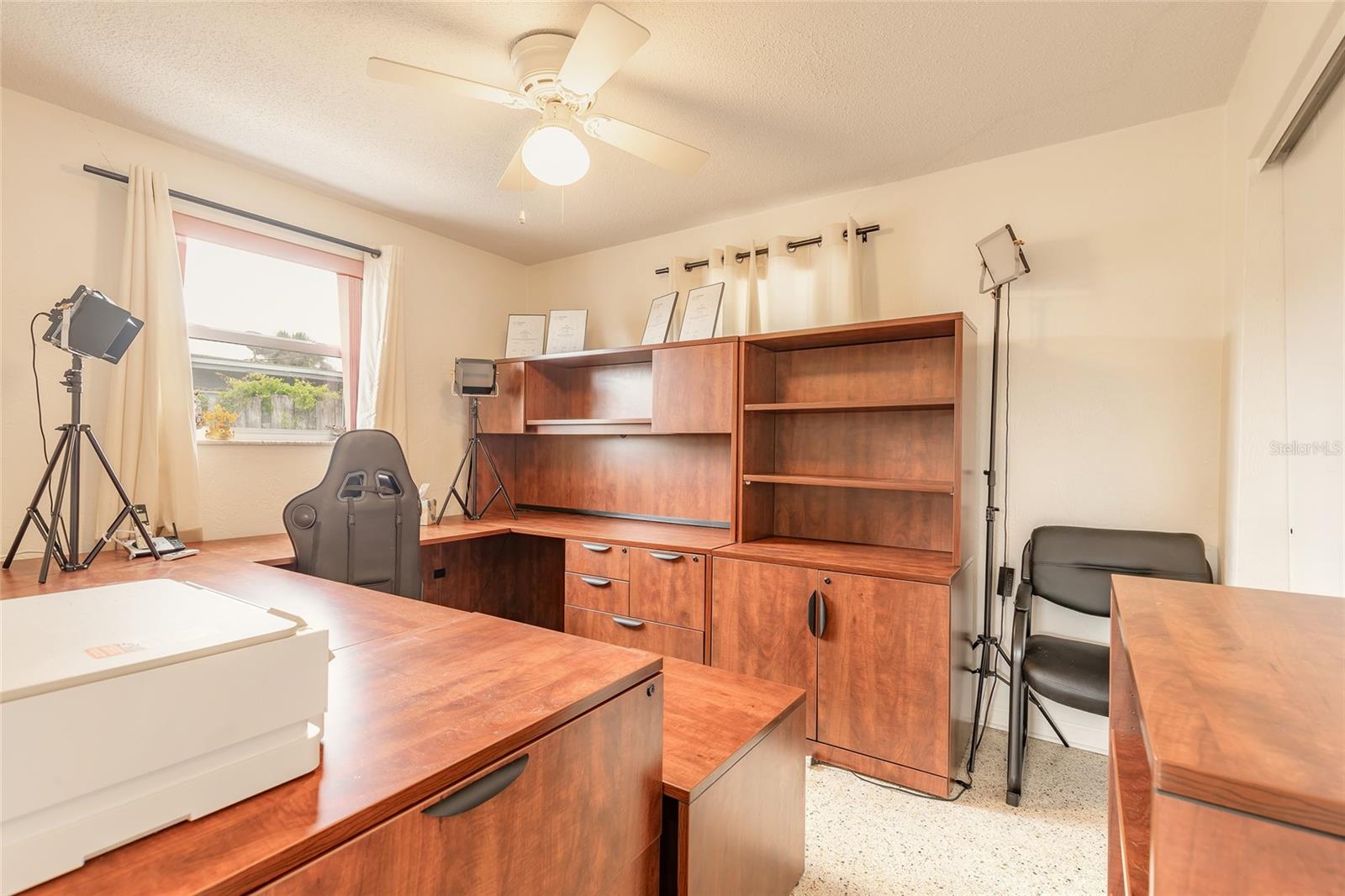 Image 18 of 25 For 3011 Oleander Avenue