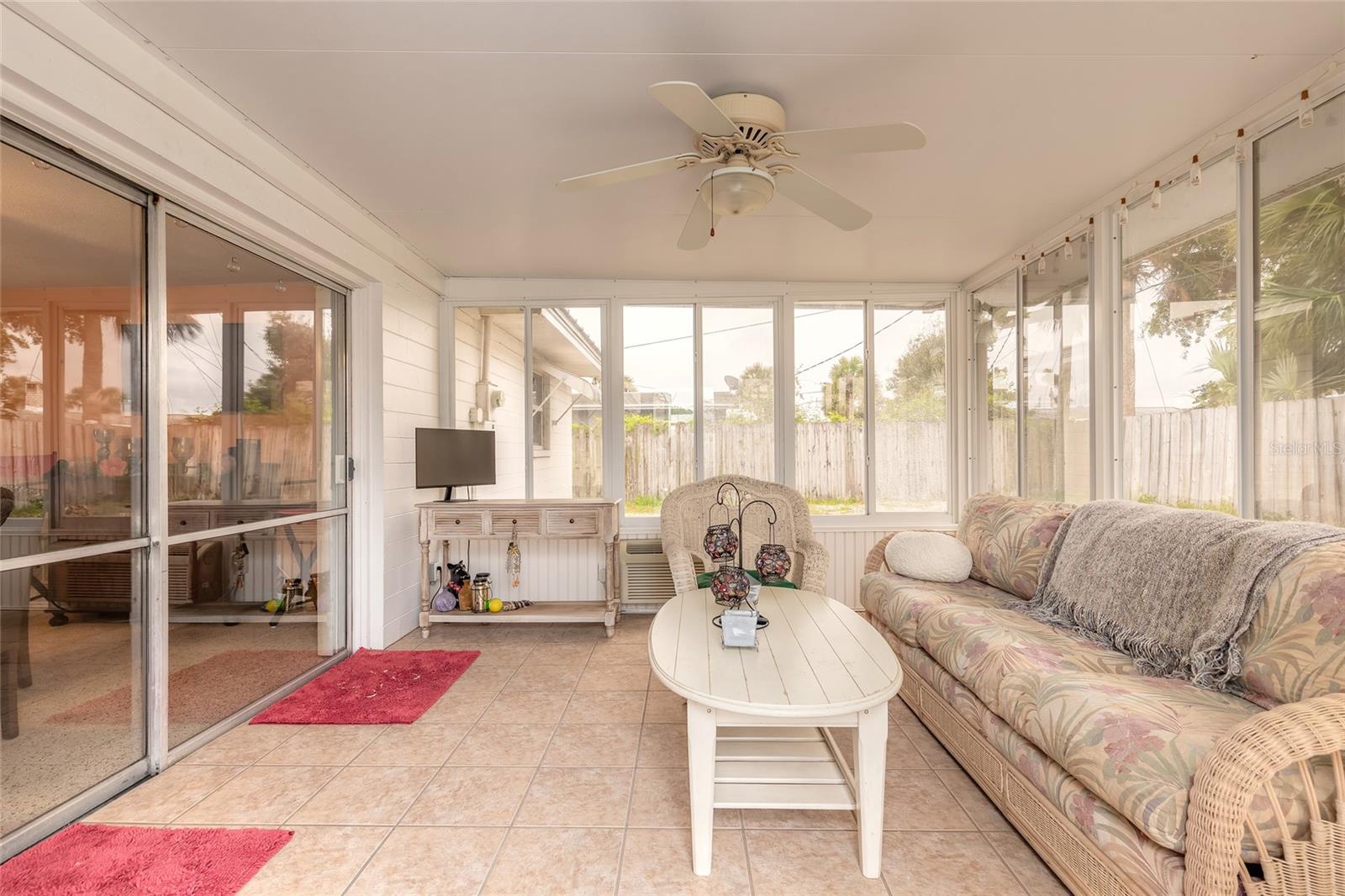 Image 20 of 25 For 3011 Oleander Avenue