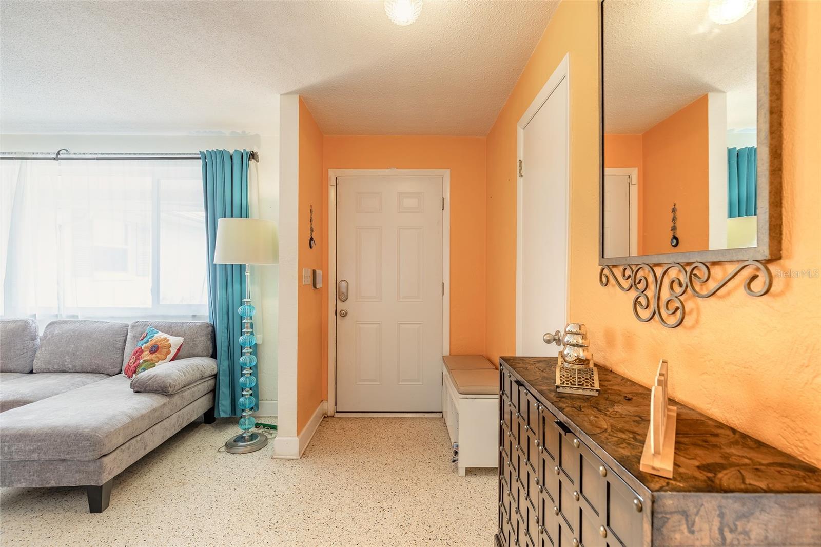 Image 4 of 25 For 3011 Oleander Avenue