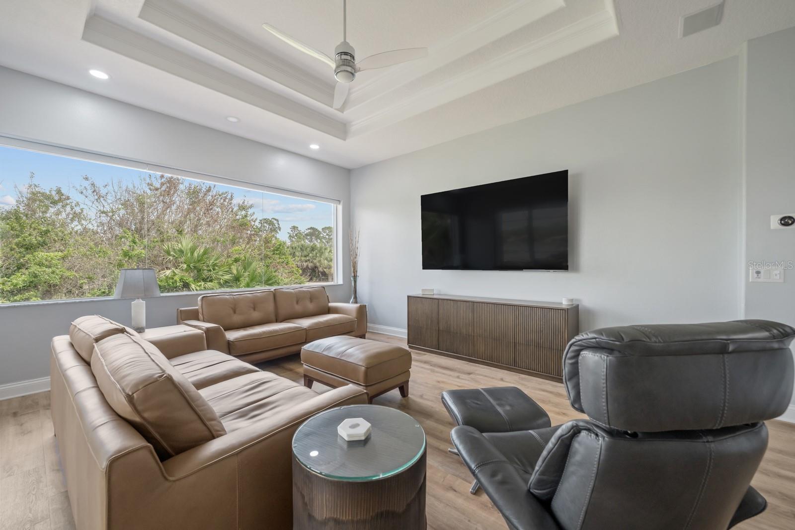 Image 27 of 95 For 23 Augusta Trail