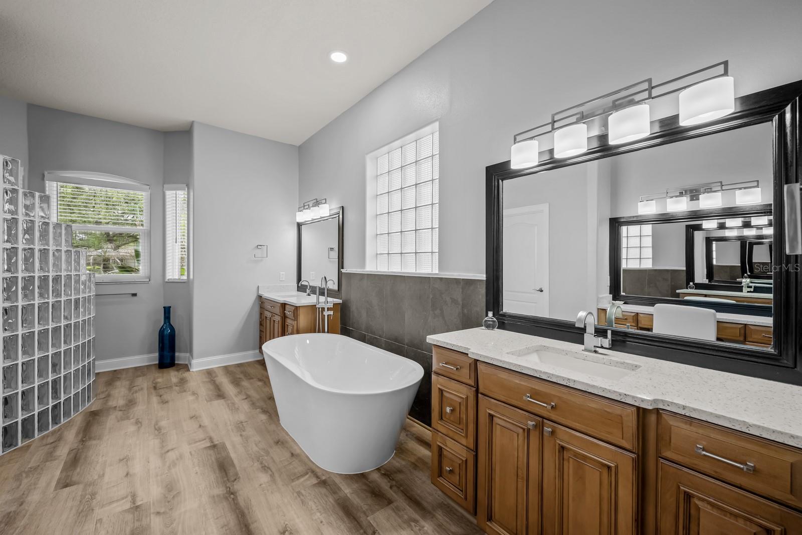 Image 31 of 95 For 23 Augusta Trail