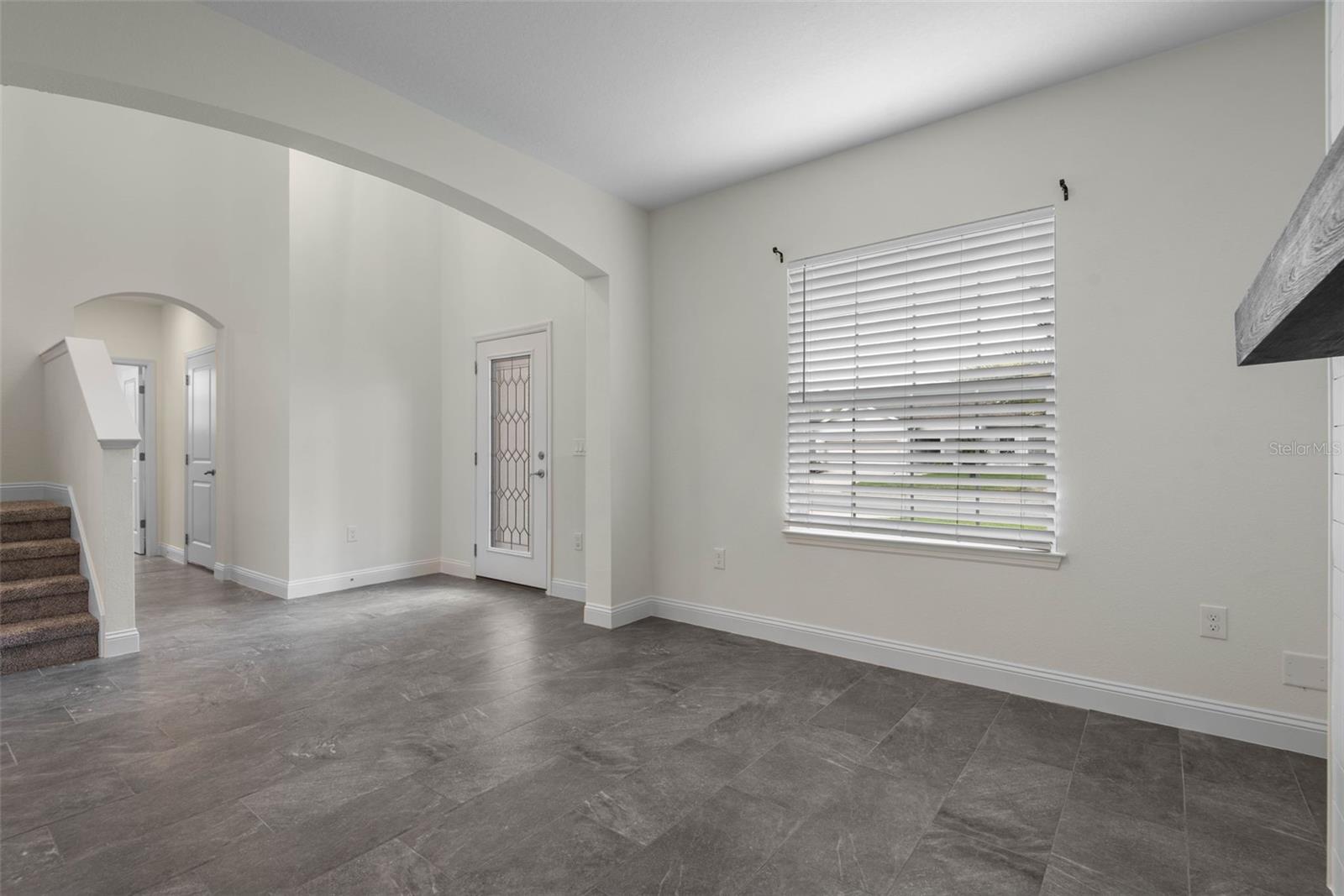 Image 10 of 90 For 1 Ridge Road