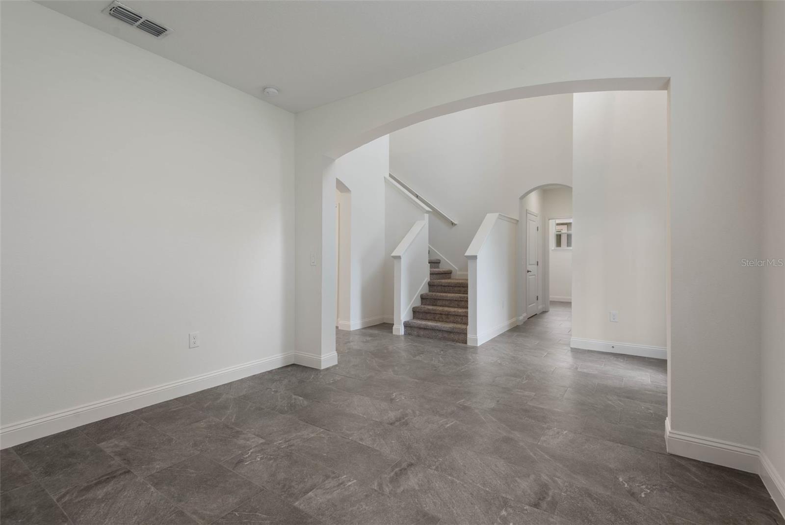 Image 11 of 90 For 1 Ridge Road