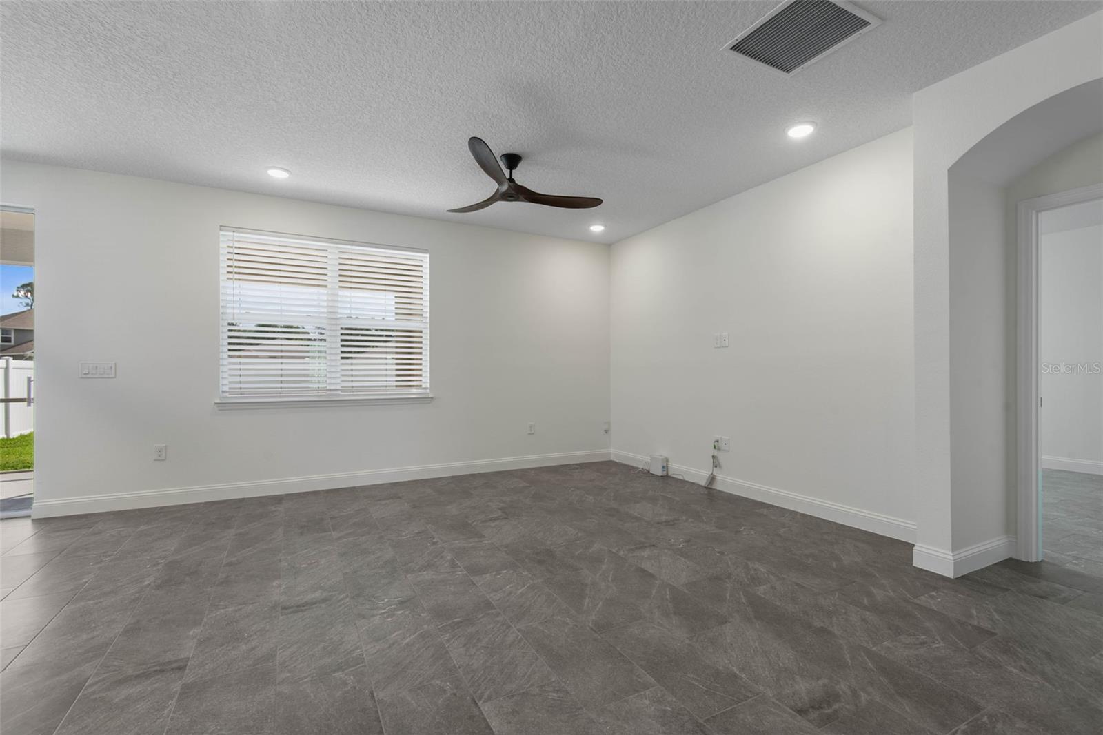 Image 14 of 90 For 1 Ridge Road