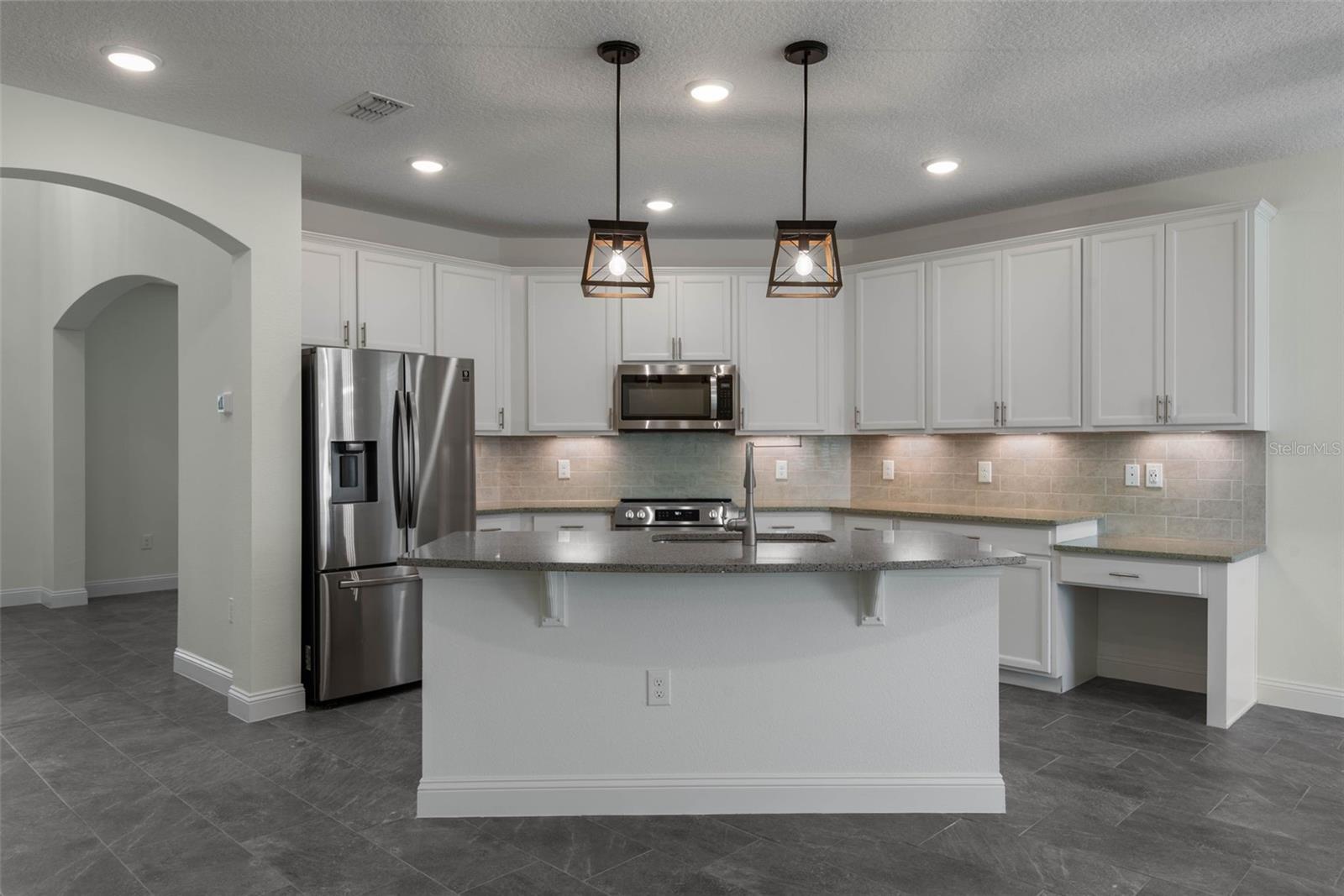 Image 20 of 90 For 1 Ridge Road