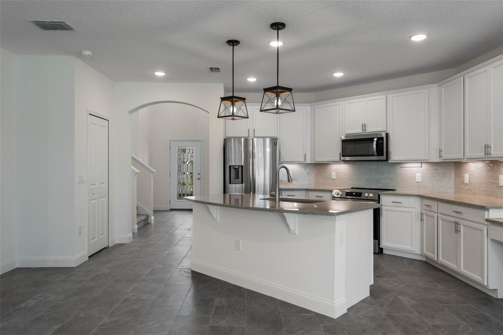 Image 21 of 90 For 1 Ridge Road